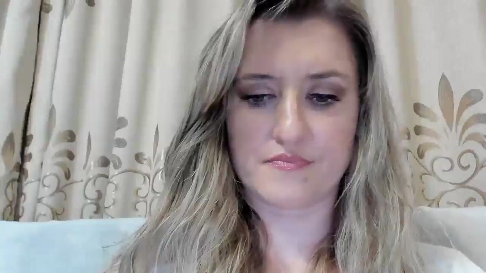 Gallery image thumbnail from BestDream's myfreecams stream on, 10/23/2025, 23:42 image 13 of 20
