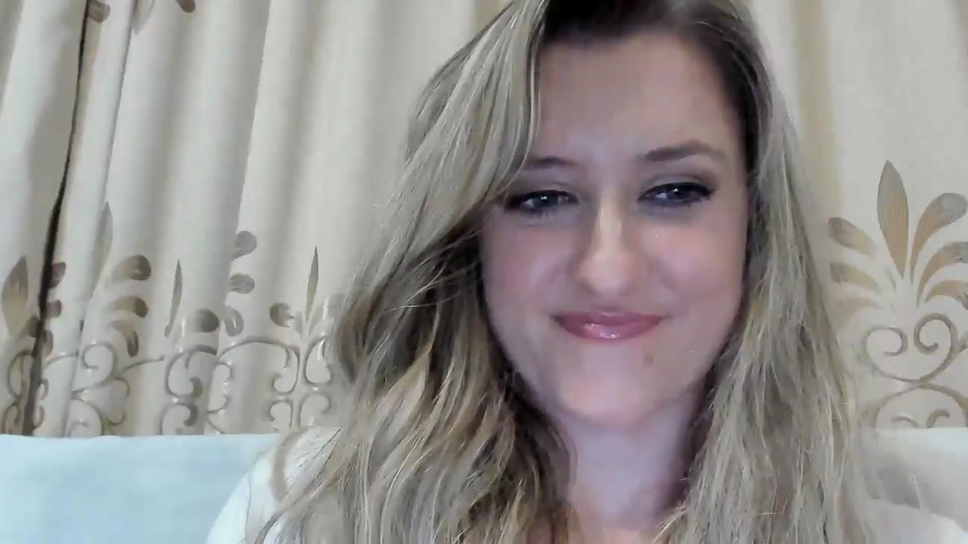 Gallery image thumbnail from BestDream's myfreecams stream on, 10/23/2025, 23:42 image 7 of 20