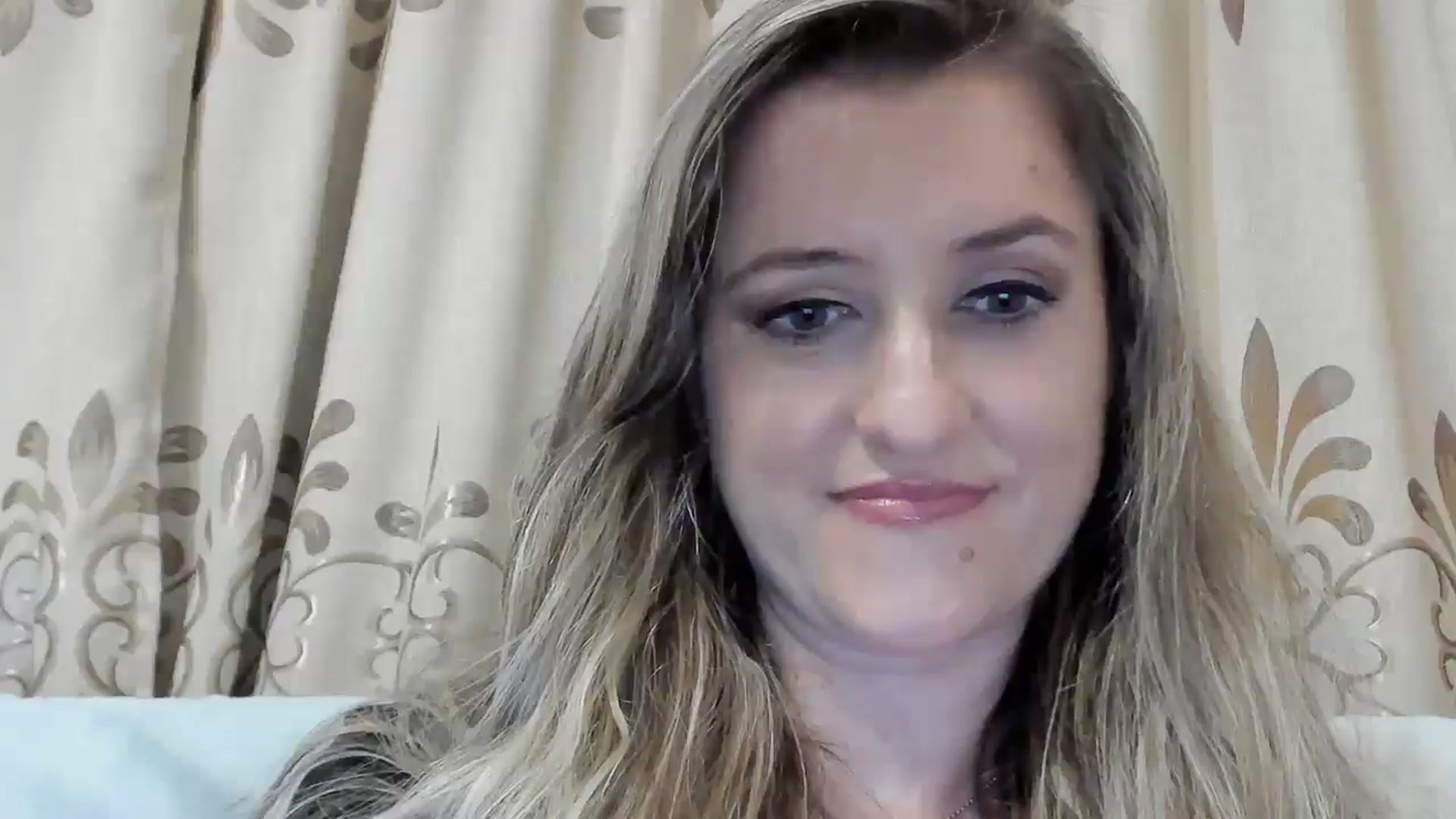 Gallery image thumbnail from BestDream's myfreecams stream on, 10/24/2025, 21:22 image 15 of 20