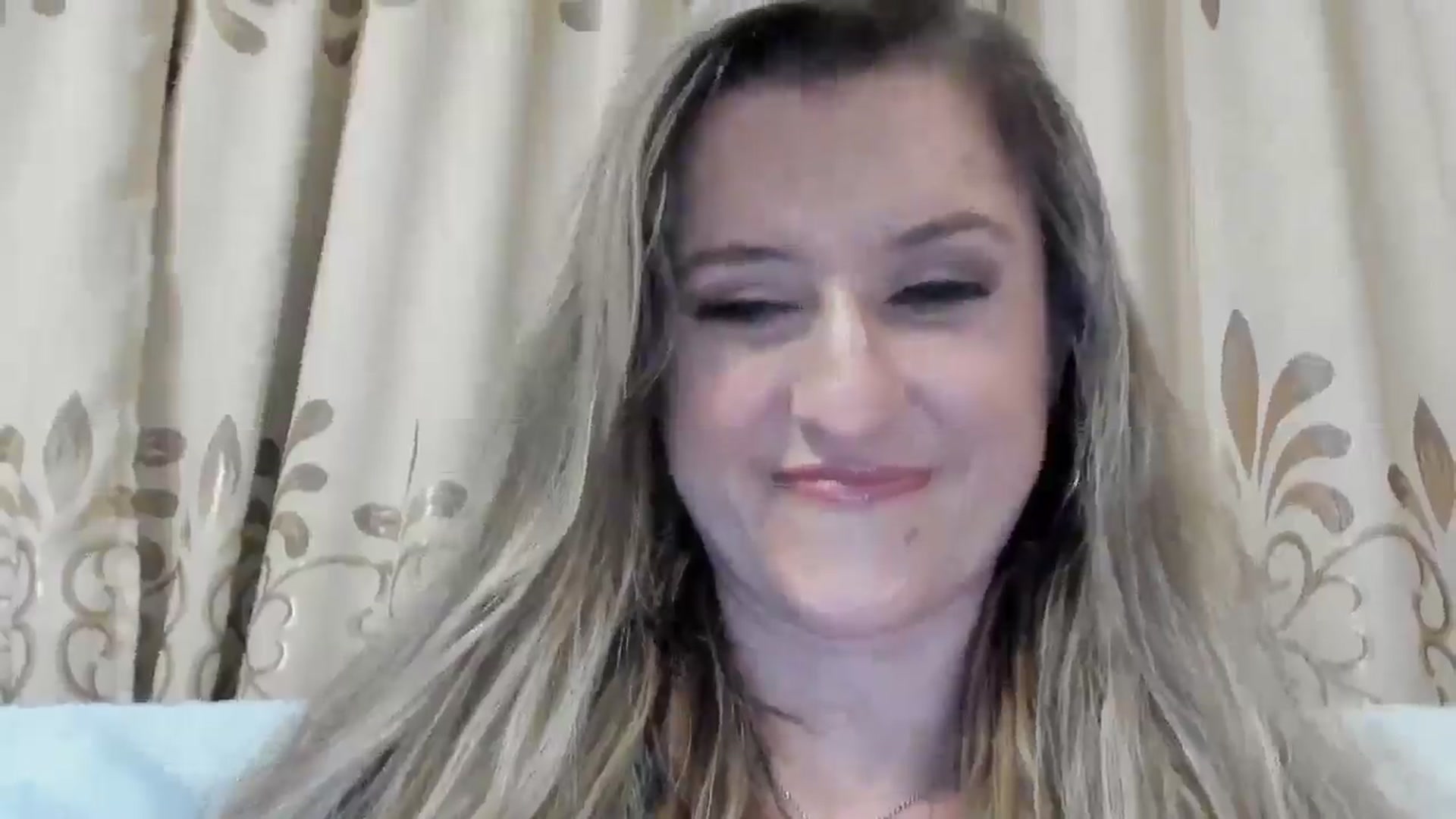 Gallery image thumbnail from BestDream's myfreecams stream on, 10/24/2025, 21:22 image 10 of 20
