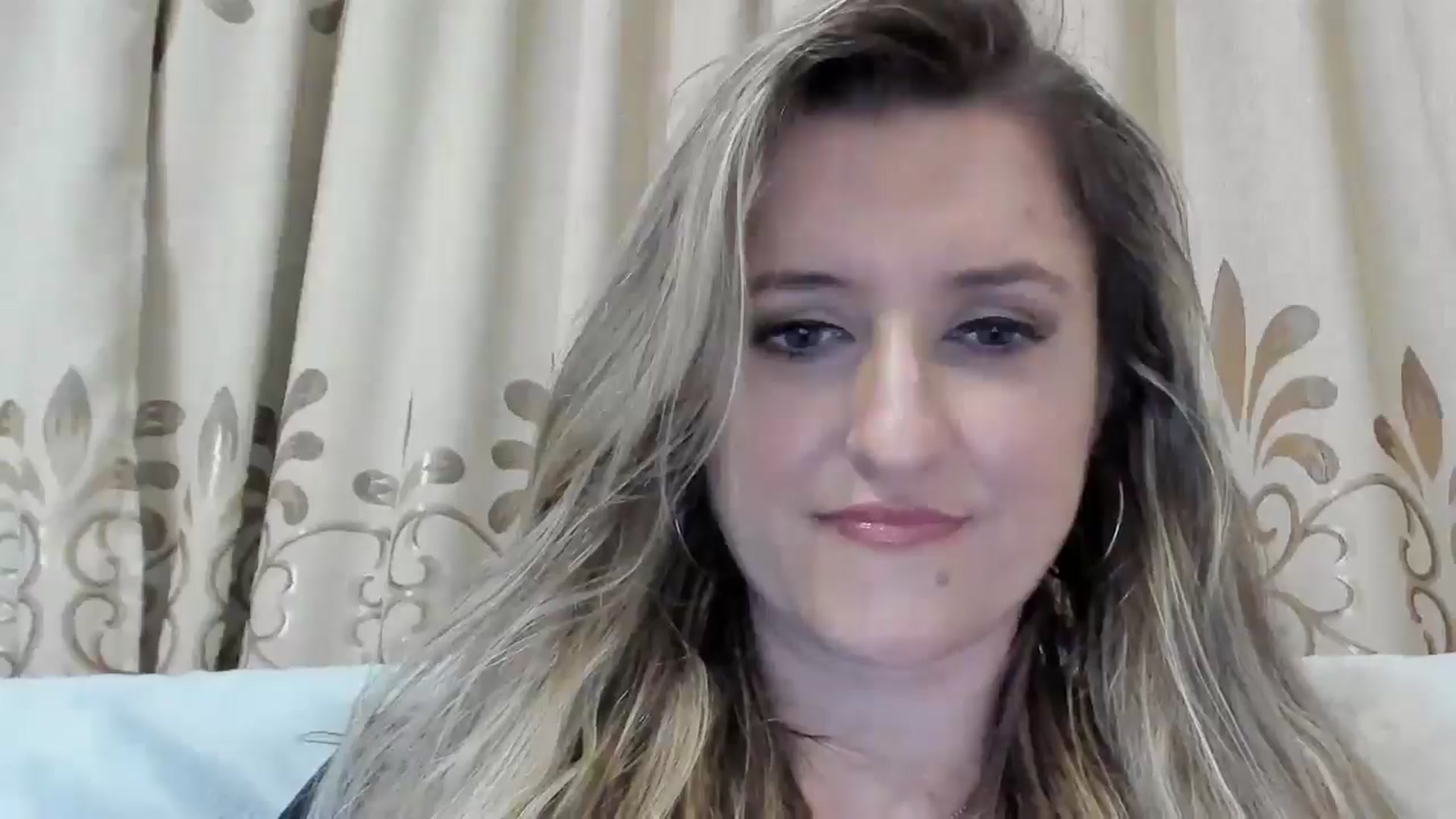 Gallery image thumbnail from BestDream's myfreecams stream on, 10/24/2025, 21:22 image 5 of 20