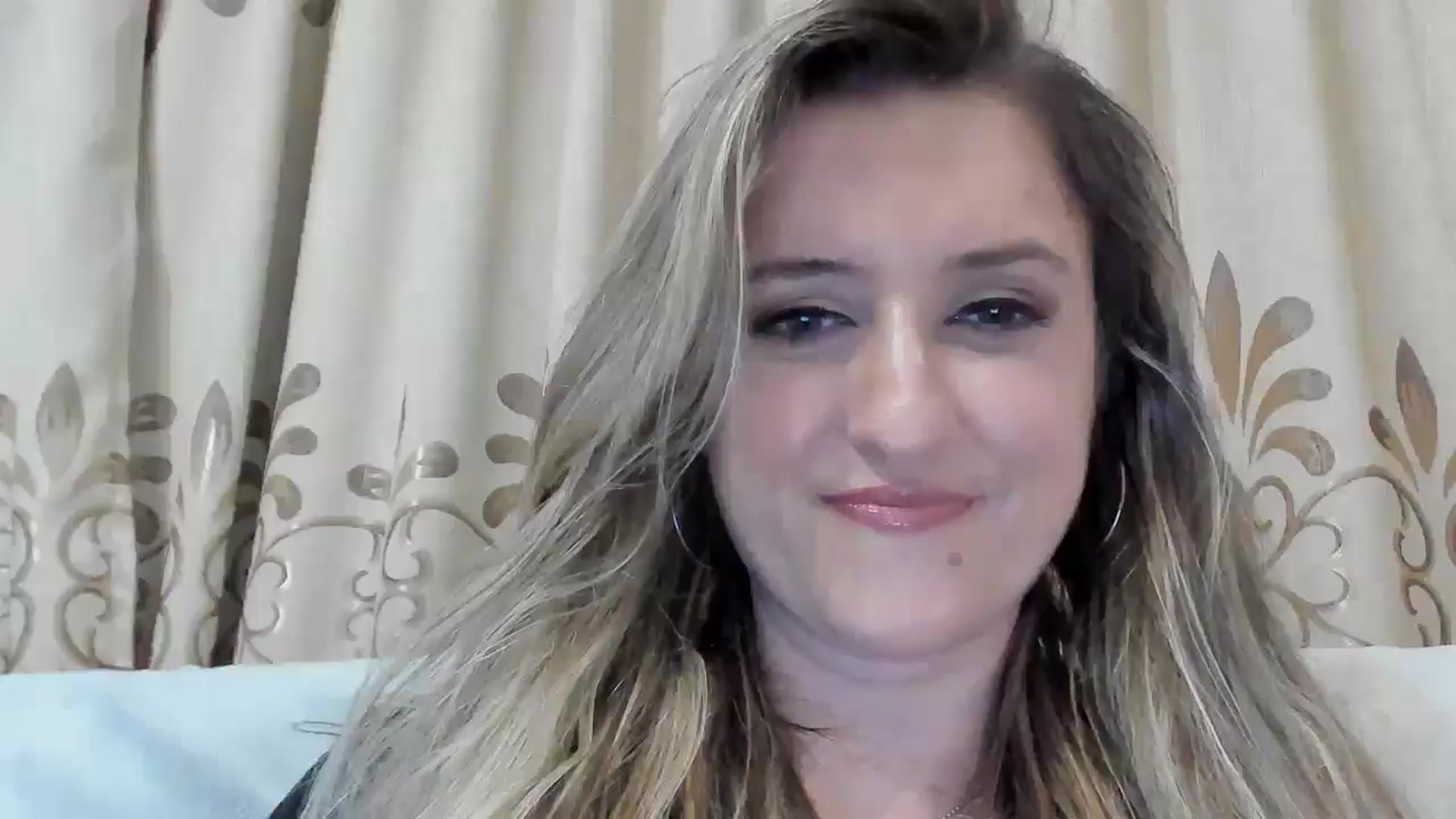 Gallery image thumbnail from BestDream's myfreecams stream on, 10/24/2025, 21:22 image 4 of 20