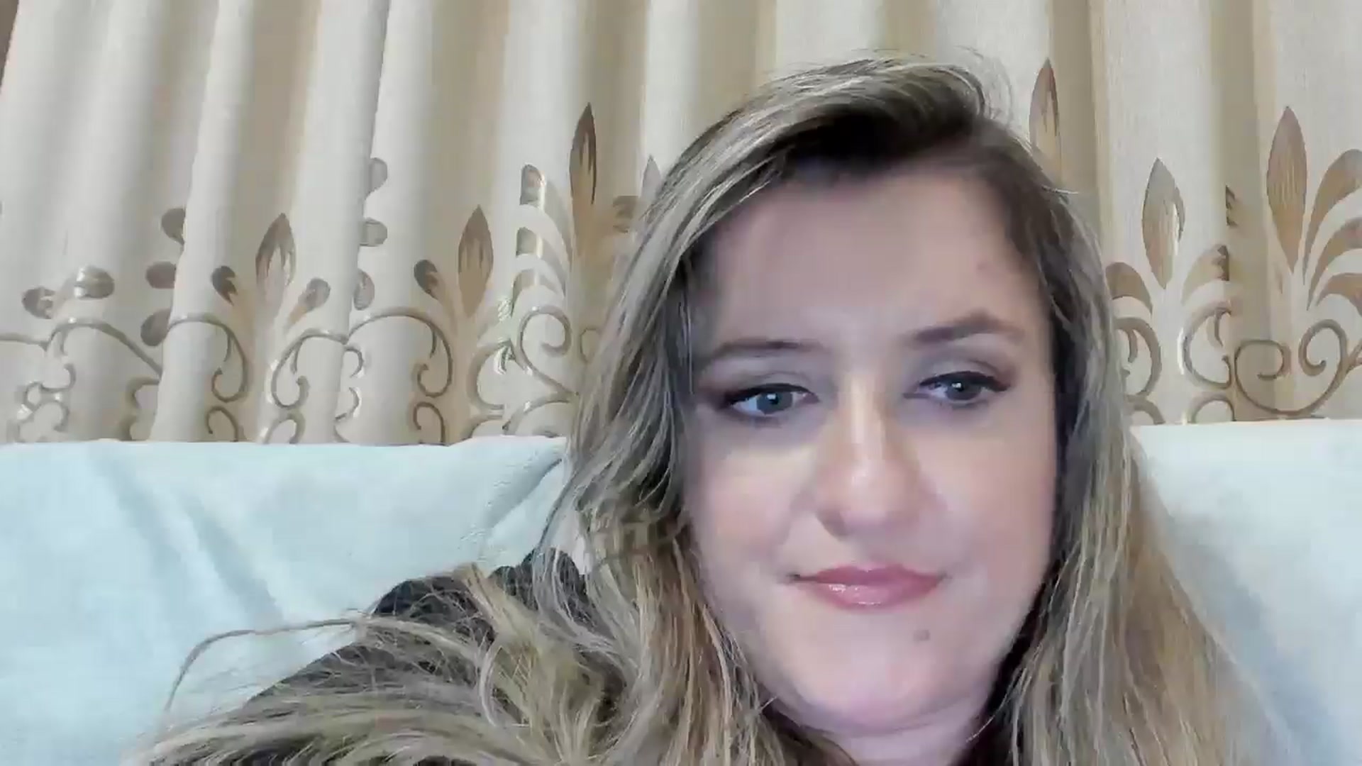 Gallery image thumbnail from BestDream's myfreecams stream on, 10/24/2025, 22:24 image 5 of 20
