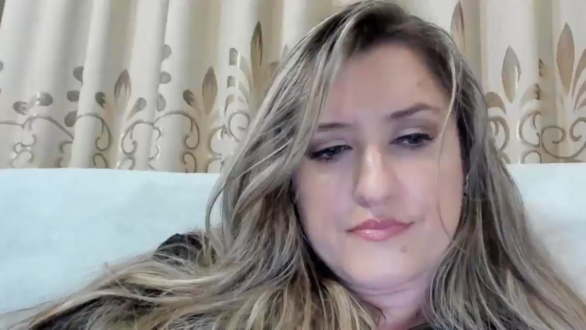 Gallery image thumbnail from BestDream's myfreecams stream on, 10/24/2025, 23:06 image 12 of 20