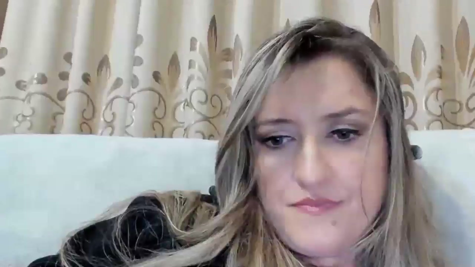 Gallery image thumbnail from BestDream's myfreecams stream on, 10/25/2025, 24:02 image 10 of 20