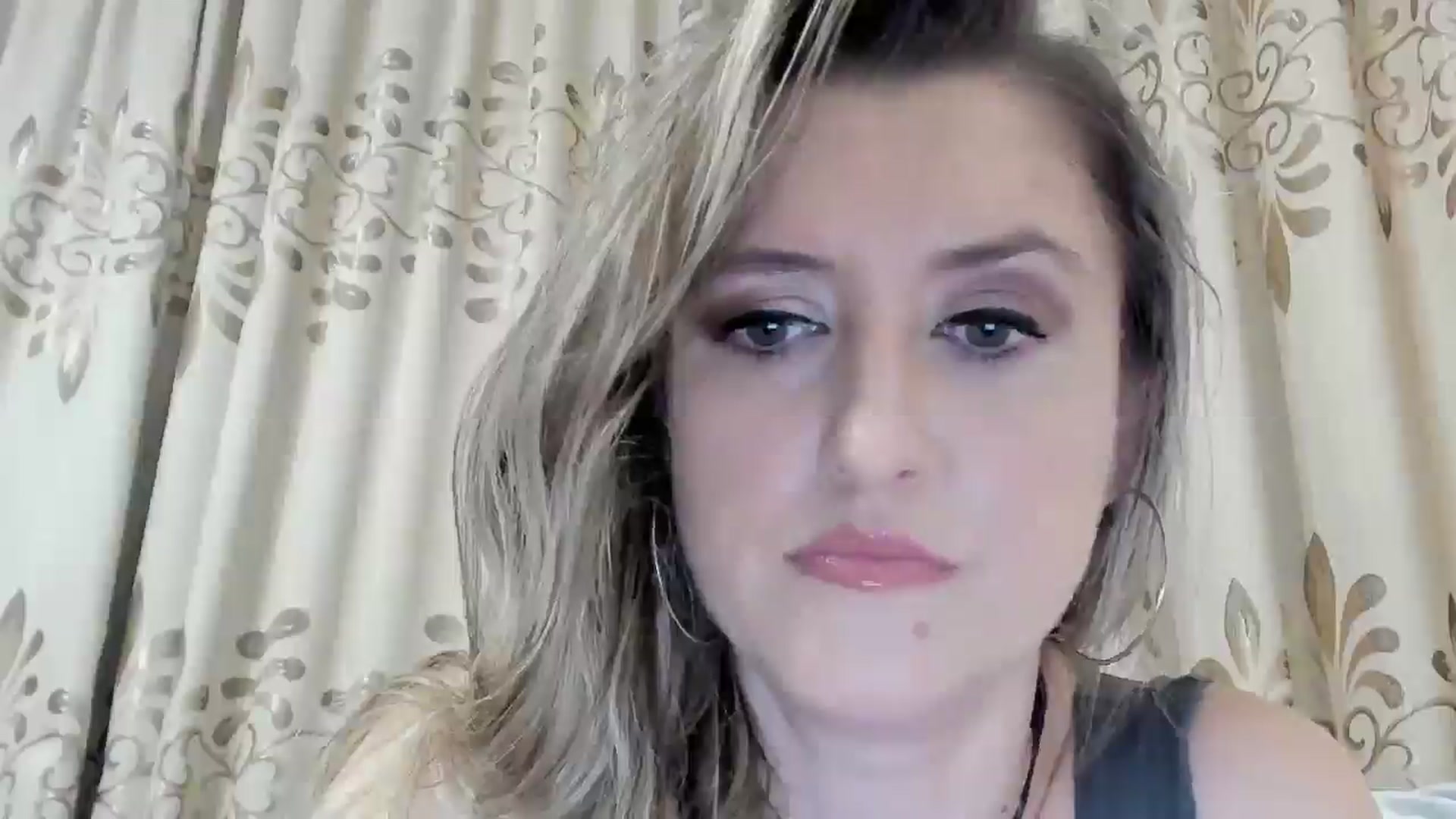 Gallery image thumbnail from BestDream's myfreecams stream on, 10/26/2025, 24:01 image 2 of 20