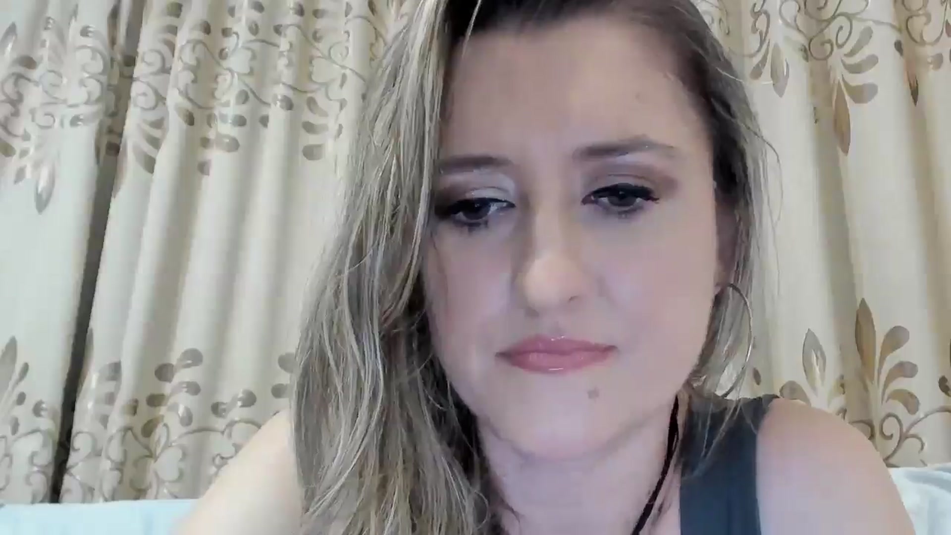 Gallery image thumbnail from BestDream's myfreecams stream on, 10/26/2025, 24:01 image 9 of 20