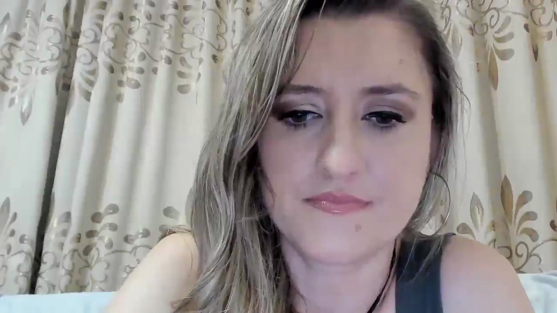 Gallery image thumbnail from BestDream's myfreecams stream on, 10/26/2025, 24:01 image 11 of 20