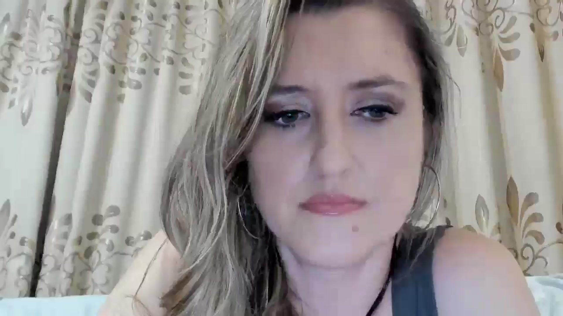 Gallery image thumbnail from BestDream's myfreecams stream on, 10/26/2025, 24:01 image 6 of 20