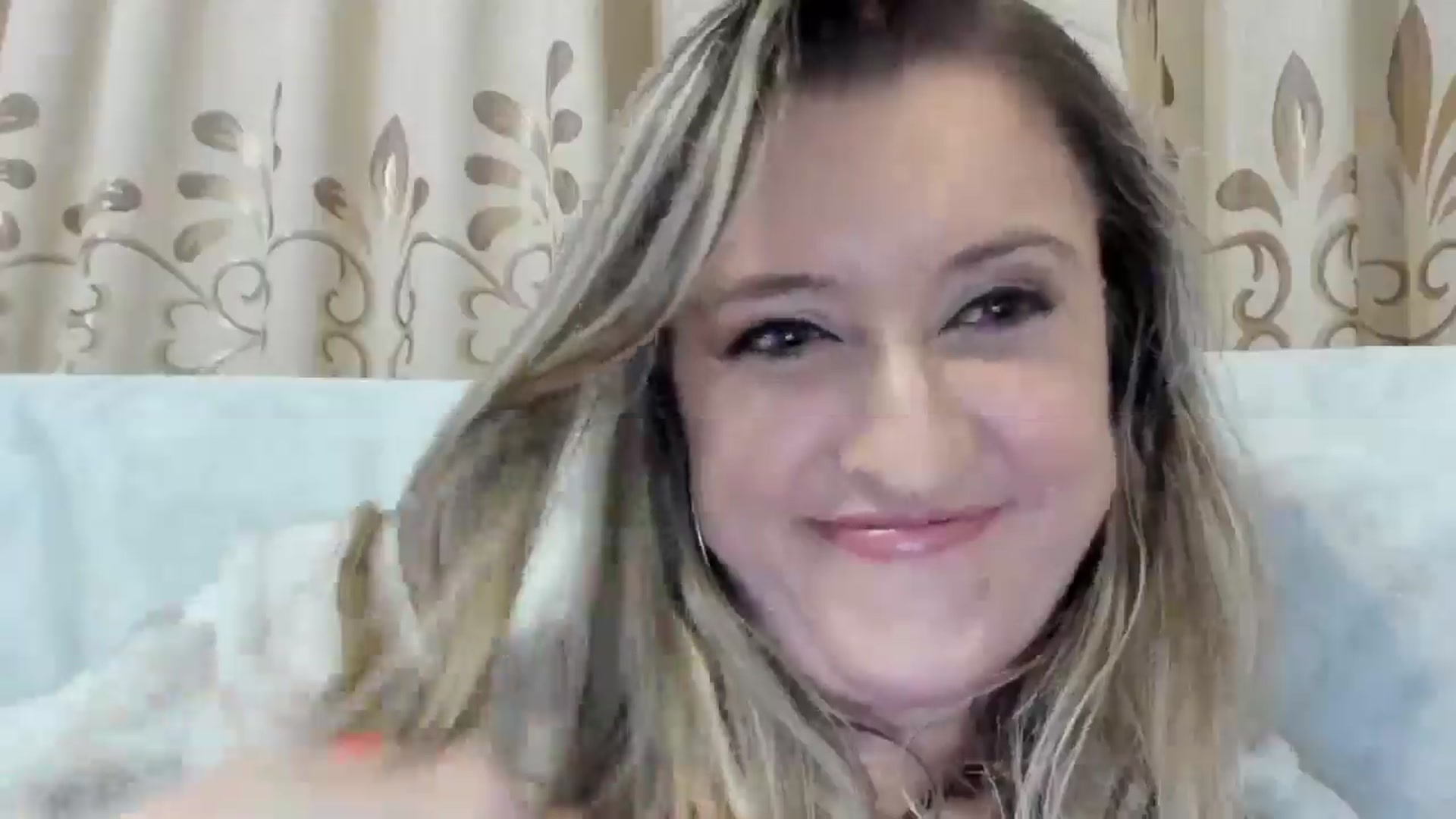 Gallery image thumbnail from BestDream's myfreecams stream on, 10/26/2025, 01:01 image 14 of 20