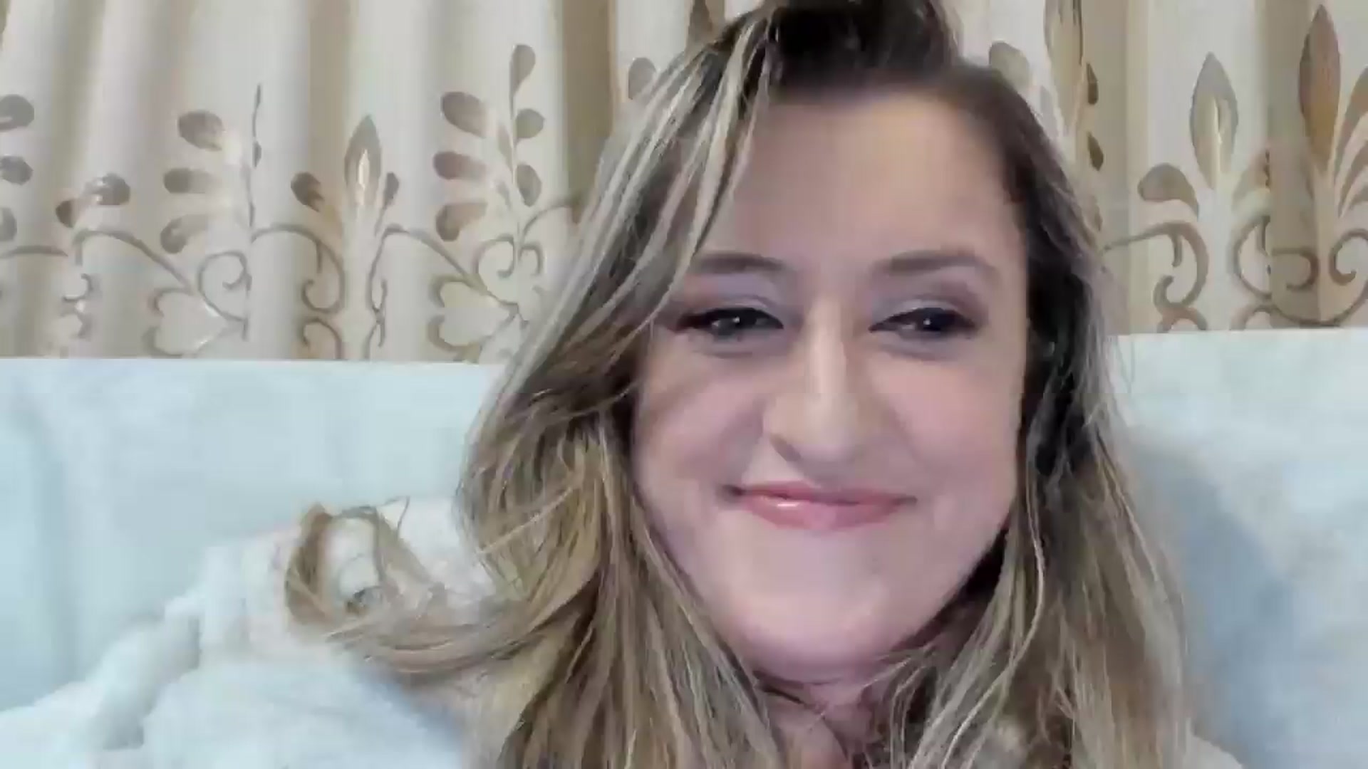 Gallery image thumbnail from BestDream's myfreecams stream on, 10/26/2025, 01:01 image 18 of 20