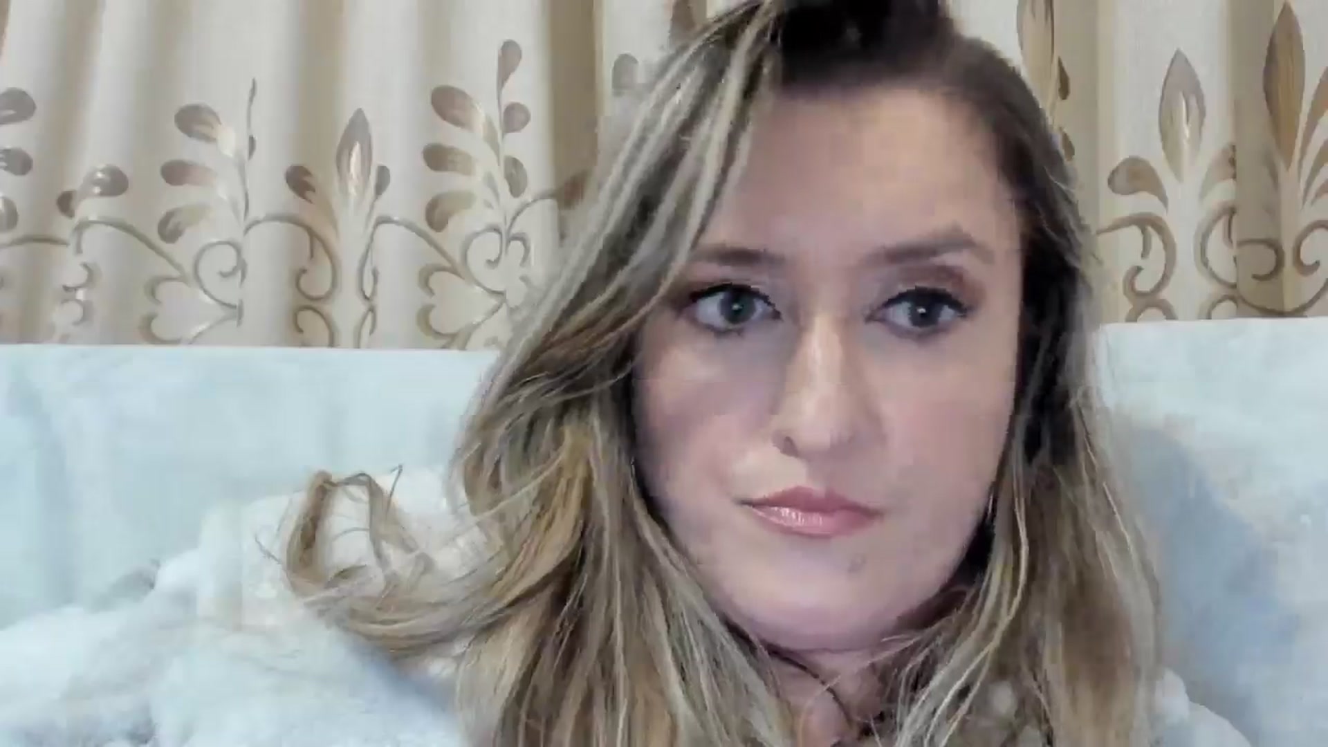 Gallery image thumbnail from BestDream's myfreecams stream on, 10/26/2025, 01:01 image 16 of 20
