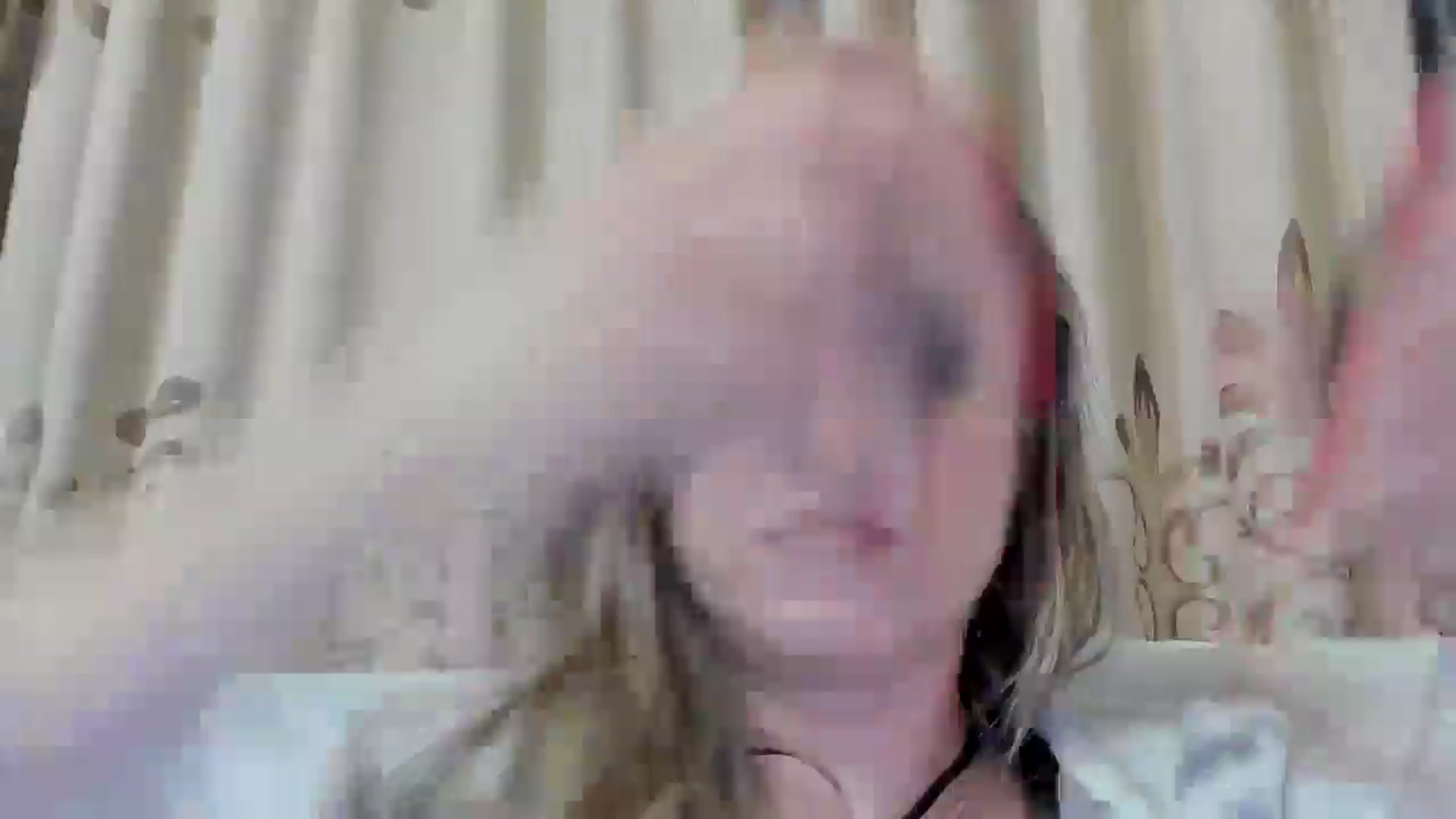 Gallery image thumbnail from BestDream's myfreecams stream on, 10/26/2025, 01:01 image 11 of 20