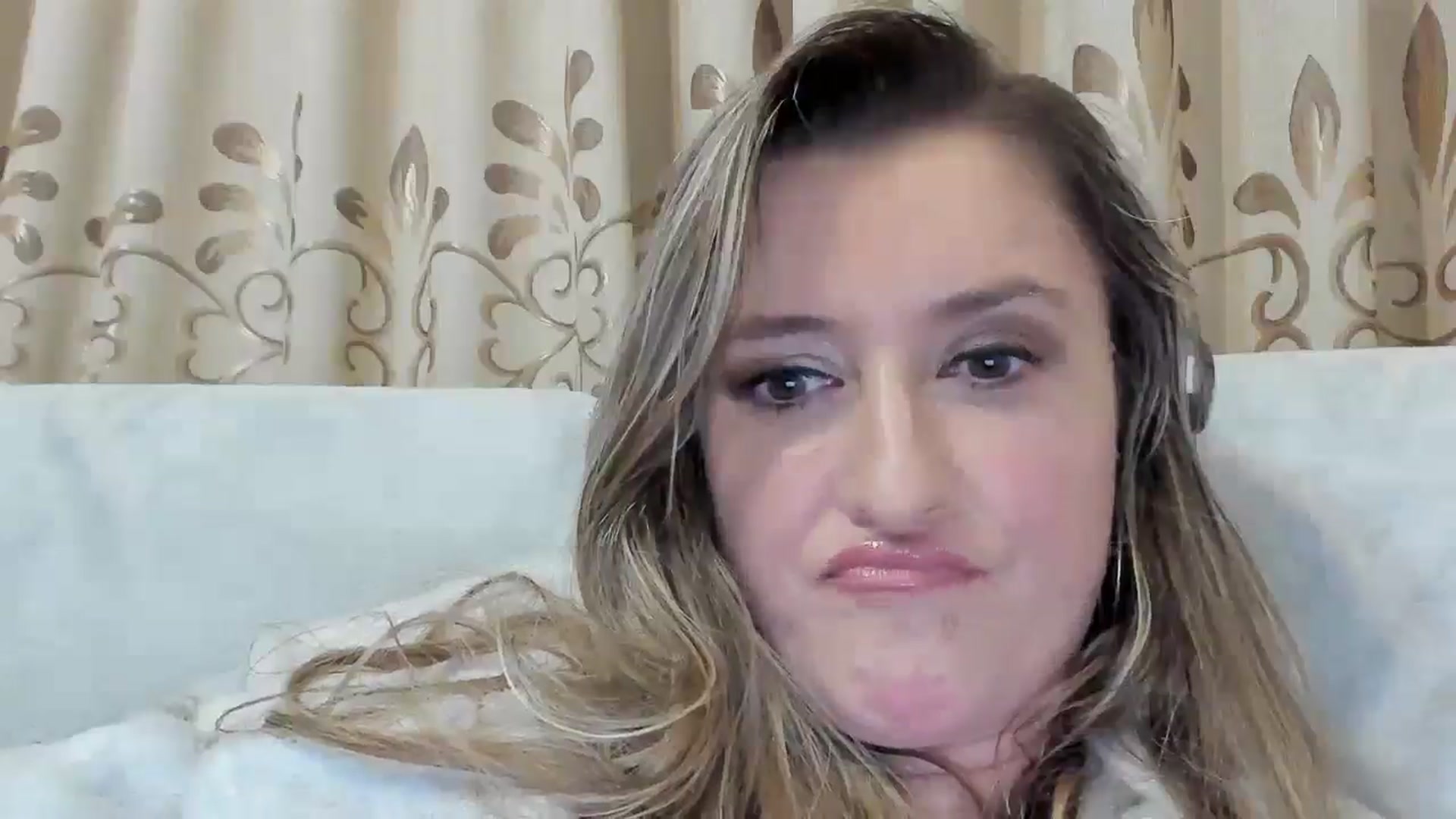 Gallery image thumbnail from BestDream's myfreecams stream on, 10/26/2025, 01:39 image 19 of 20