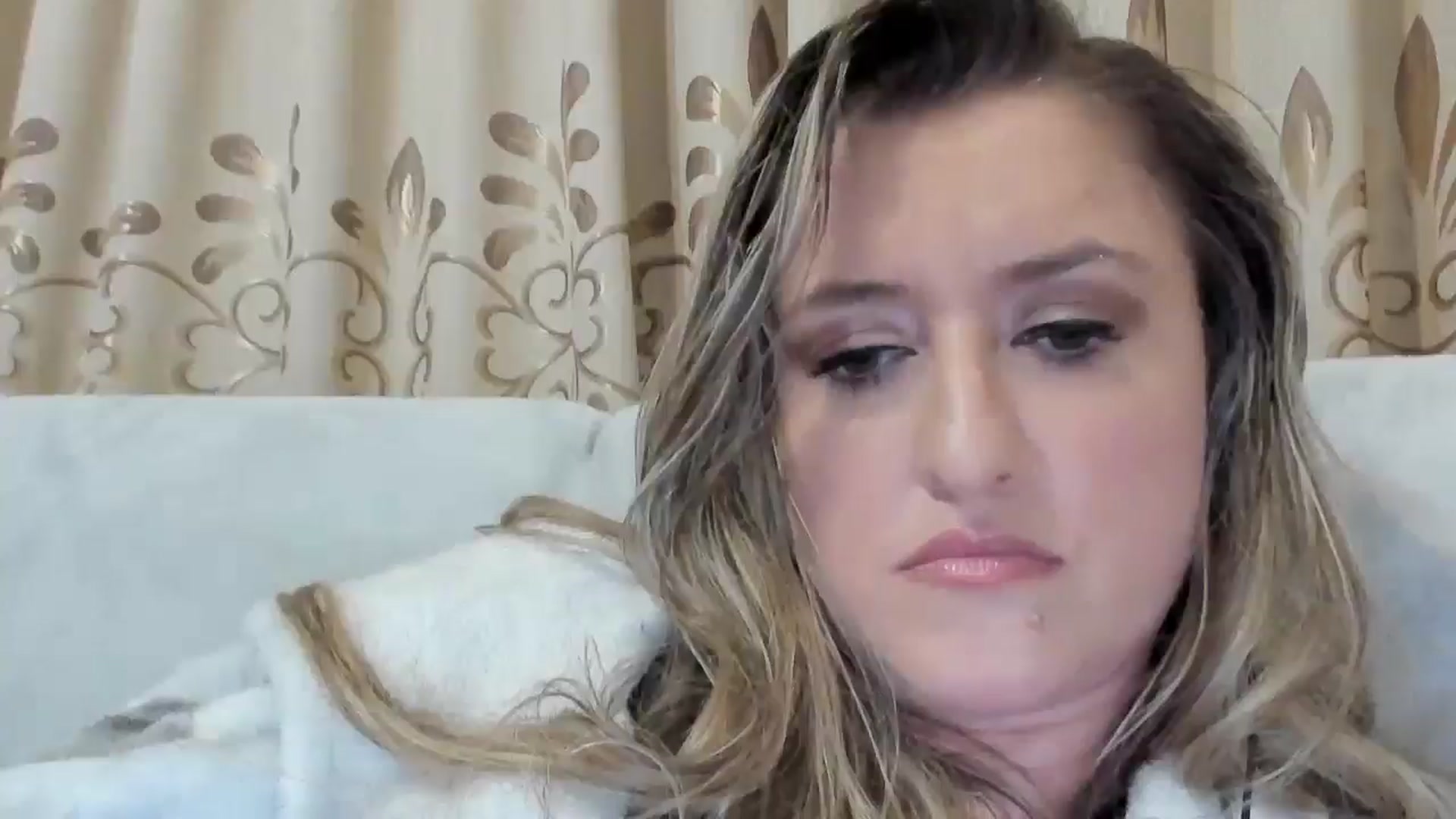 Gallery image thumbnail from BestDream's myfreecams stream on, 10/26/2025, 02:54 image 1 of 20