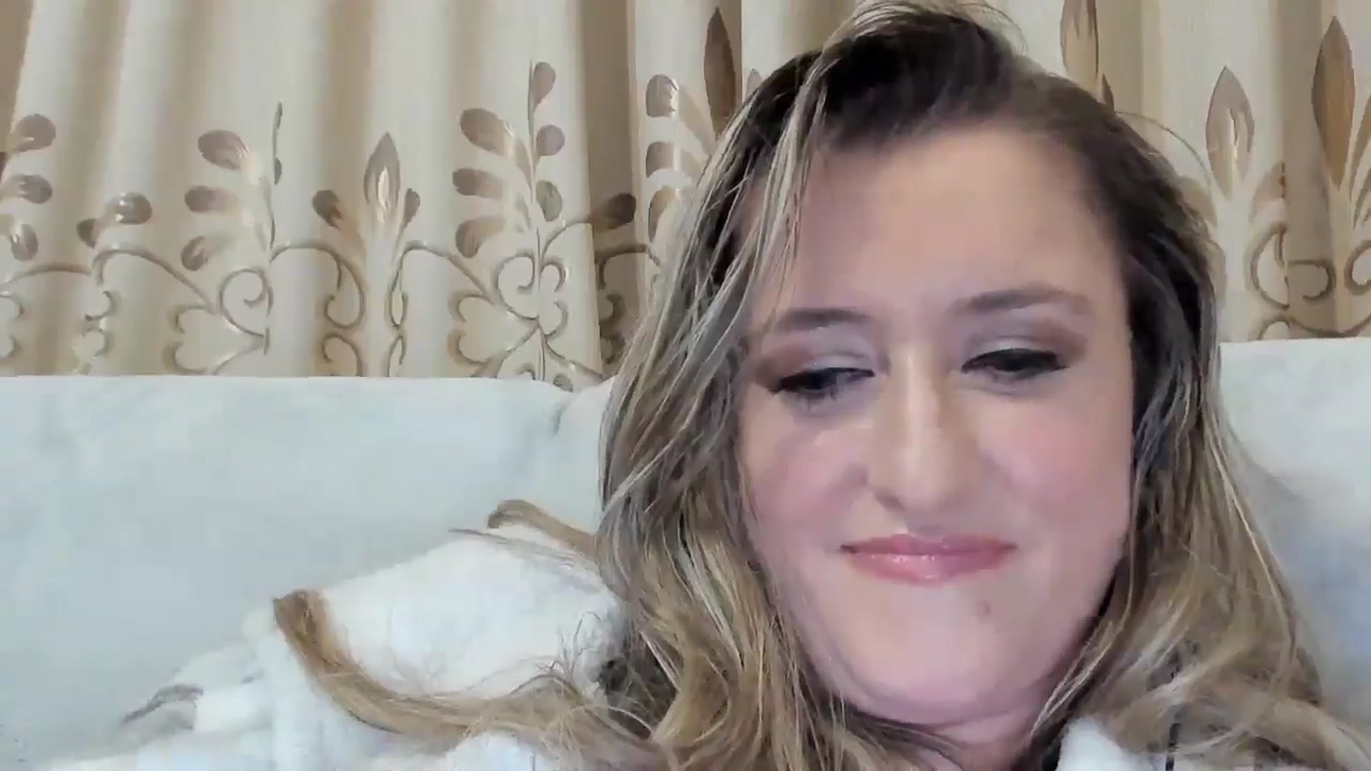 Gallery image thumbnail from BestDream's myfreecams stream on, 10/26/2025, 02:54 image 6 of 20