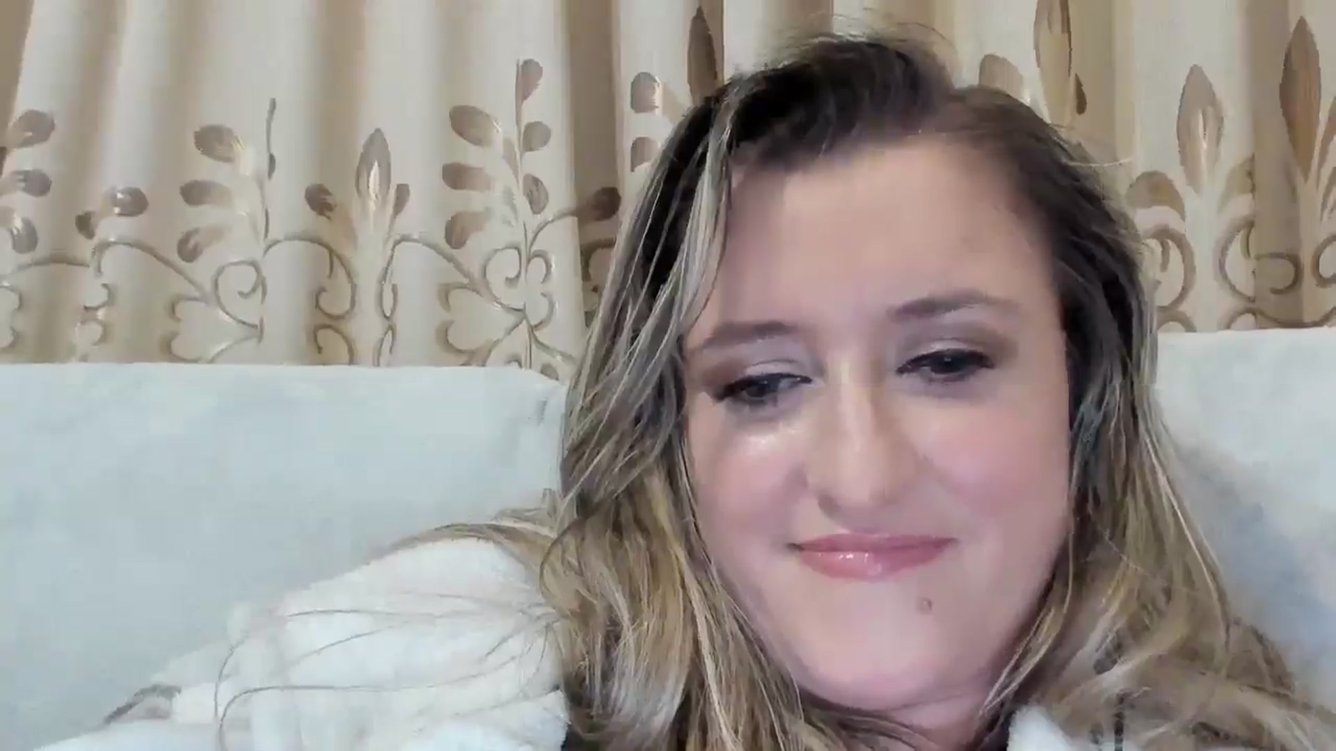 Gallery image thumbnail from BestDream's myfreecams stream on, 10/26/2025, 02:54 image 13 of 20
