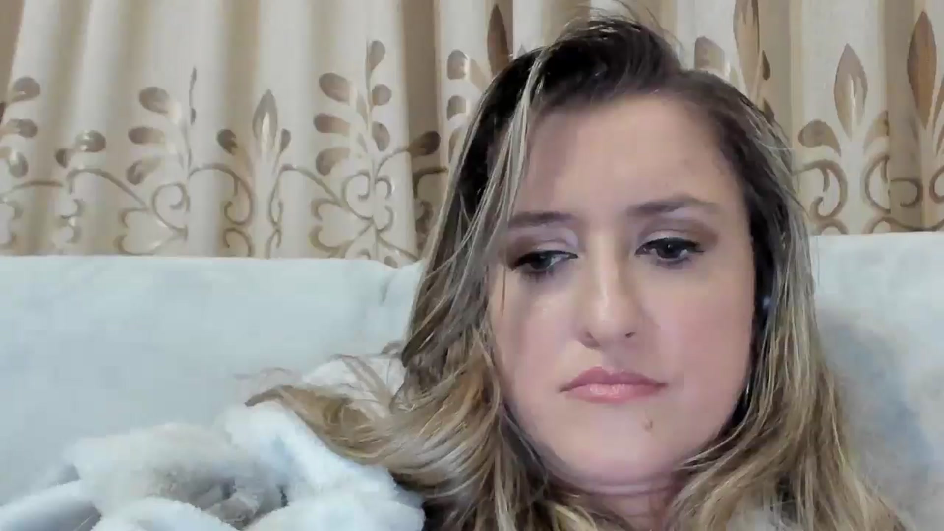Gallery image thumbnail from BestDream's myfreecams stream on, 10/26/2025, 03:40 image 12 of 20
