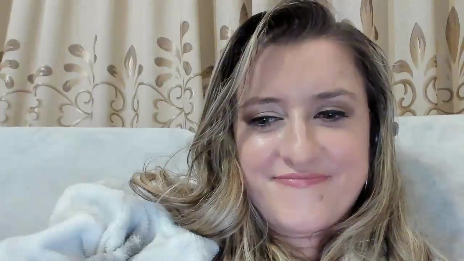 Gallery image thumbnail from BestDream's myfreecams stream on, 10/26/2025, 03:40 image 15 of 20