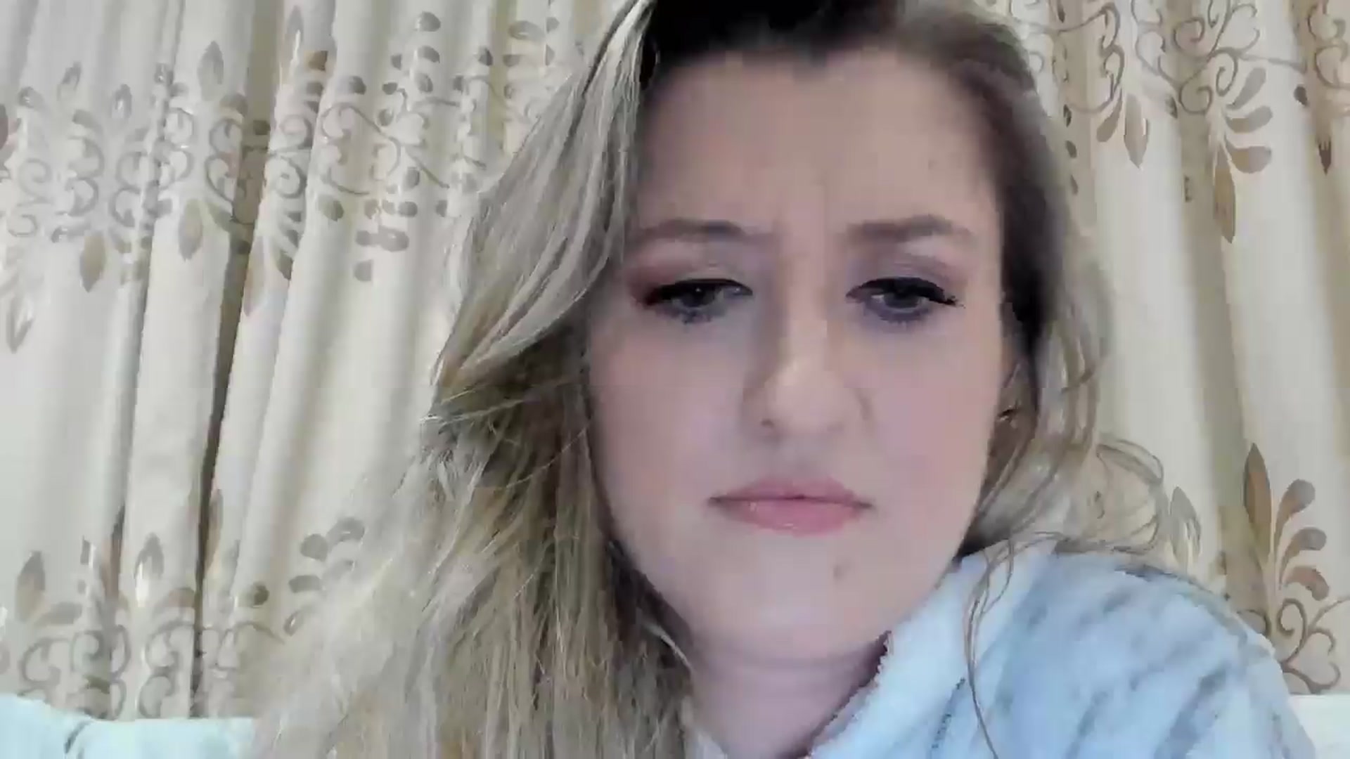 Gallery image thumbnail from BestDream's myfreecams stream on, 10/26/2025, 23:23 image 14 of 20