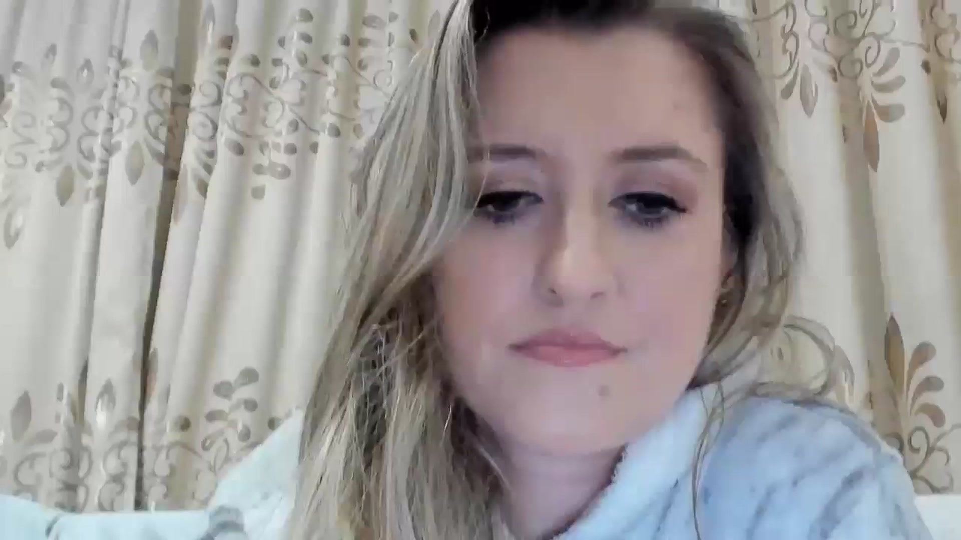 Gallery image thumbnail from BestDream's myfreecams stream on, 10/26/2025, 23:23 image 16 of 20