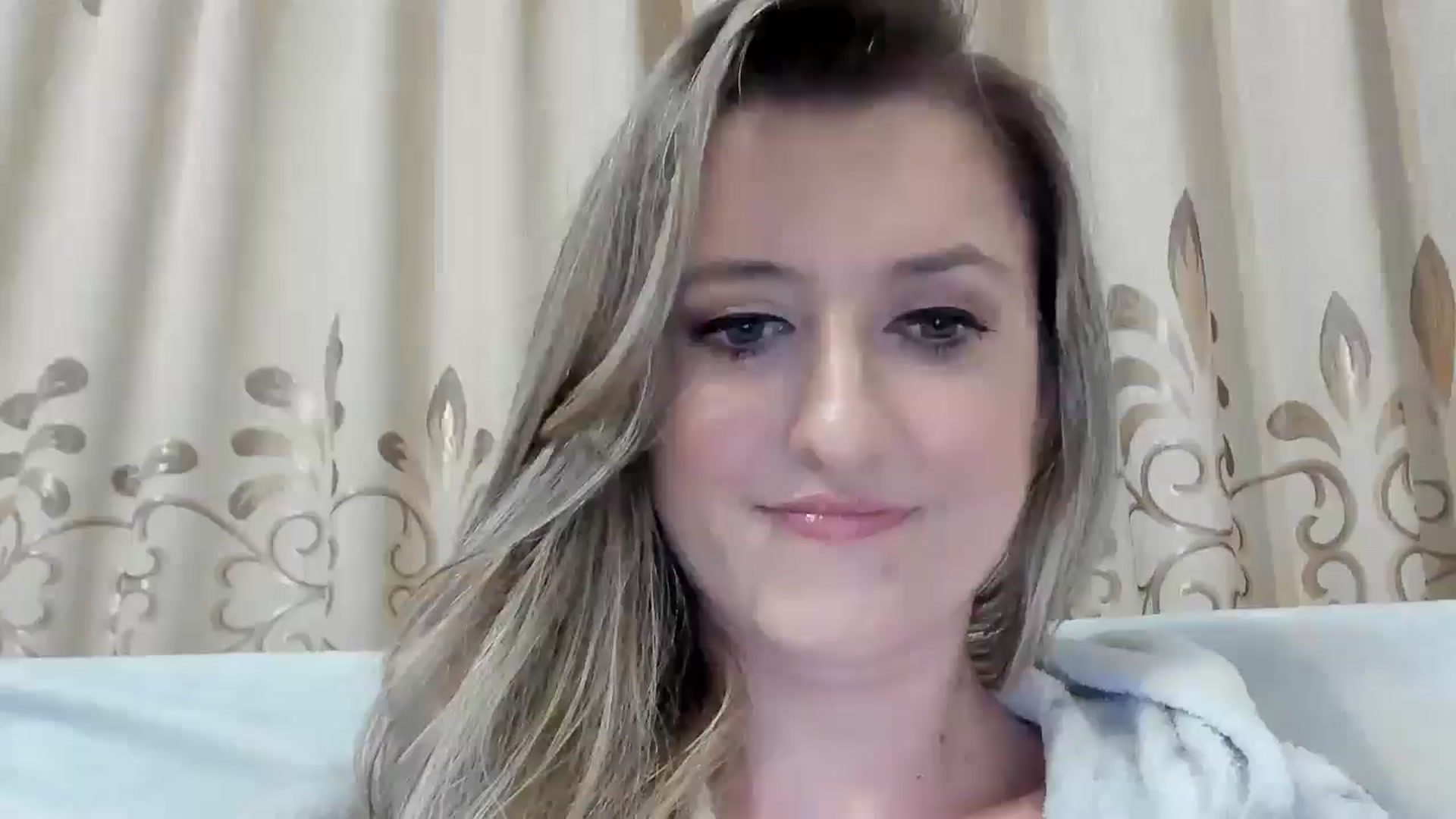 Gallery image thumbnail from BestDream's myfreecams stream on, 10/26/2025, 23:47 image 15 of 20