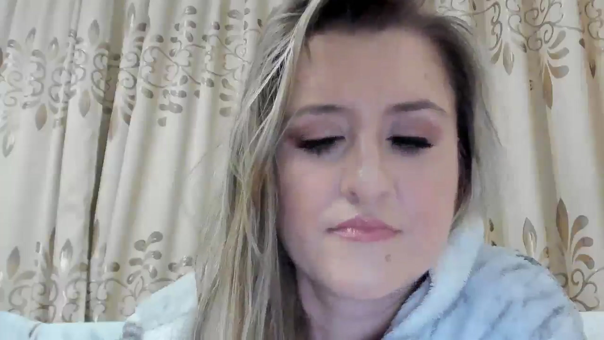 Gallery image thumbnail from BestDream's myfreecams stream on, 10/26/2025, 23:47 image 7 of 20