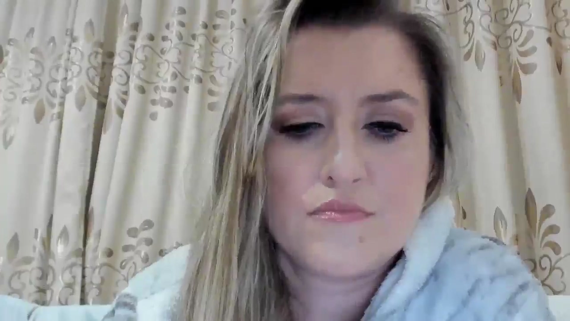 Gallery image thumbnail from BestDream's myfreecams stream on, 10/26/2025, 23:47 image 11 of 20