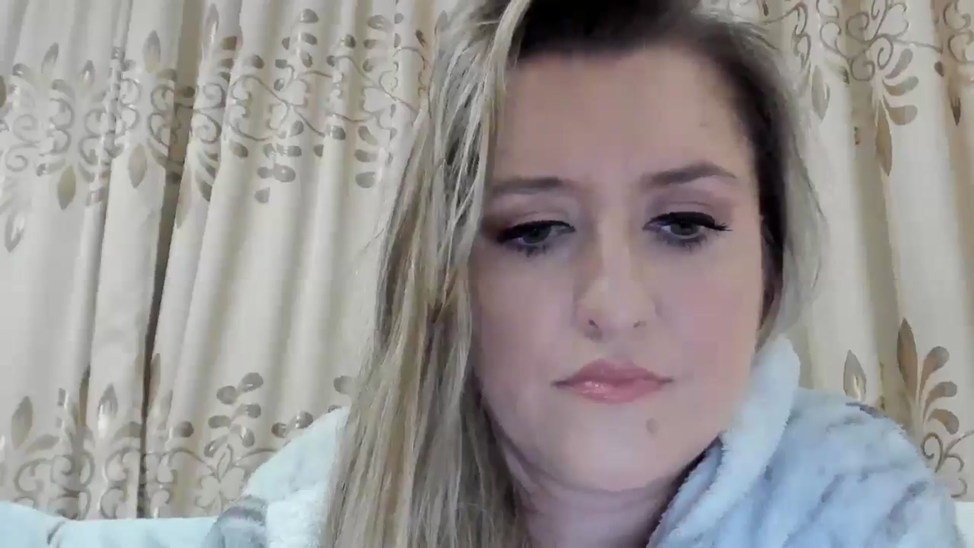 Gallery image thumbnail from BestDream's myfreecams stream on, 10/26/2025, 23:47 image 8 of 20
