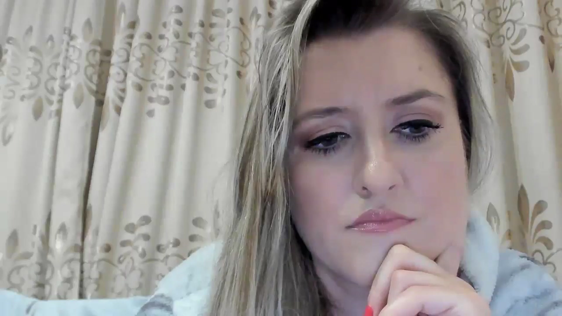 Gallery image thumbnail from BestDream's myfreecams stream on, 10/26/2025, 23:47 image 9 of 20