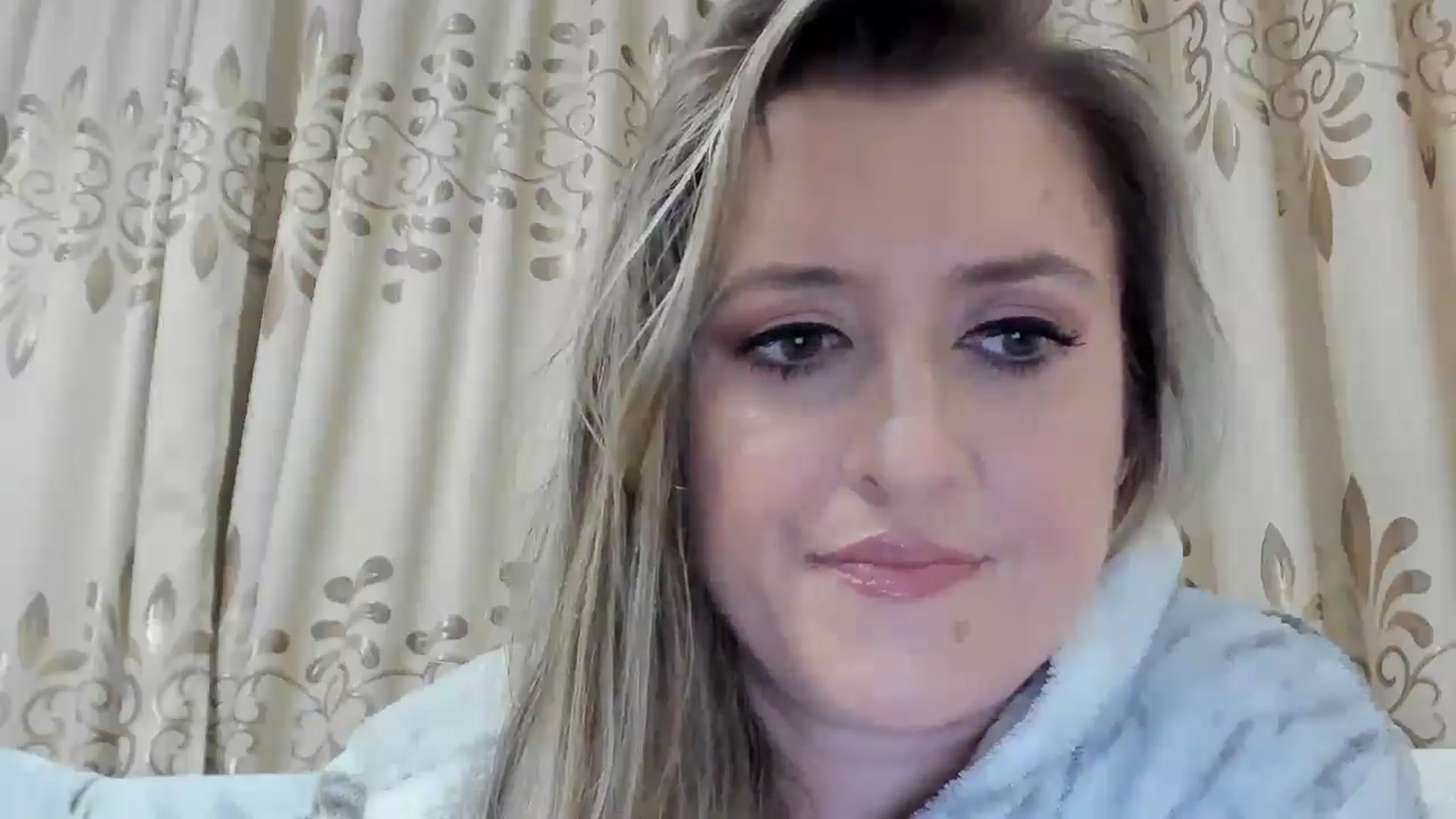 Gallery image thumbnail from BestDream's myfreecams stream on, 10/26/2025, 23:47 image 6 of 20