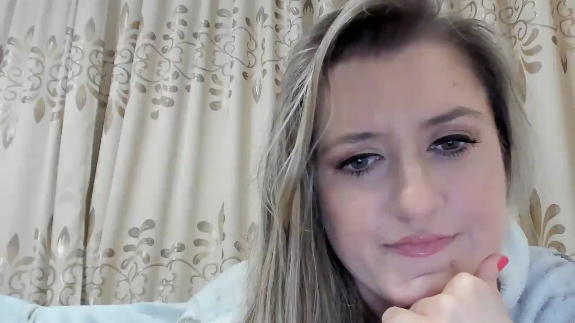 Gallery image thumbnail from BestDream's myfreecams stream on, 10/26/2025, 23:47 image 4 of 20