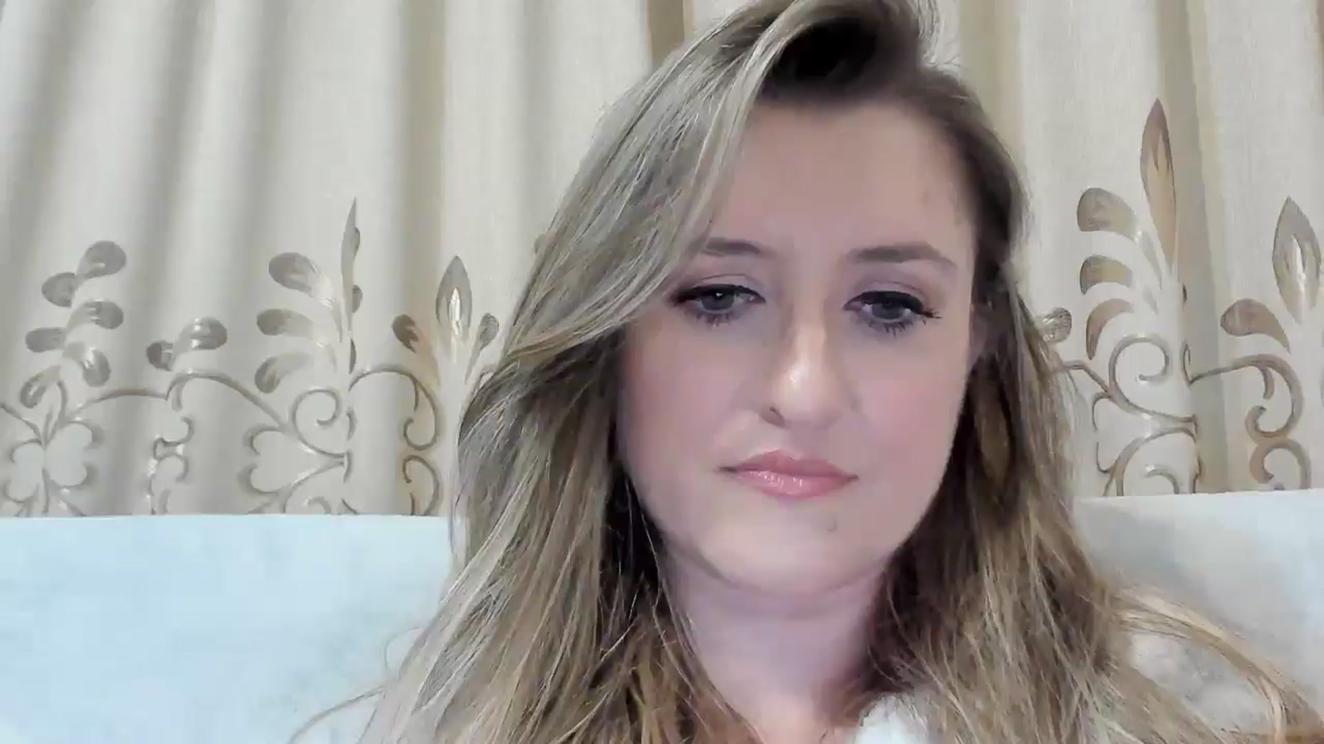 Gallery image thumbnail from BestDream's myfreecams stream on, 10/27/2025, 01:21 image 8 of 20