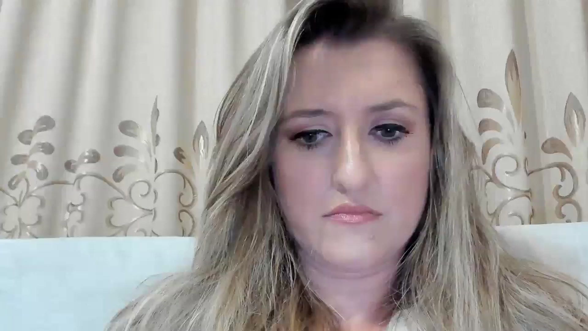 Gallery image thumbnail from BestDream's myfreecams stream on, 10/27/2025, 01:21 image 6 of 20