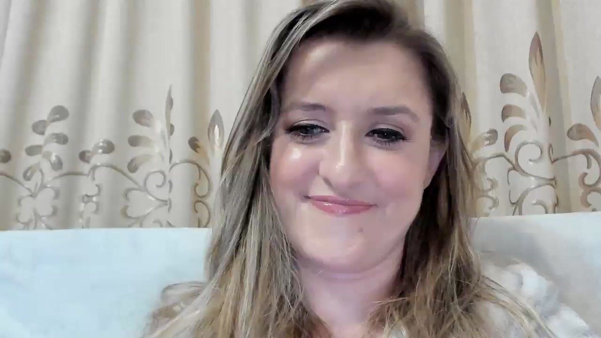 Gallery image thumbnail from BestDream's myfreecams stream on, 10/27/2025, 01:21 image 14 of 20
