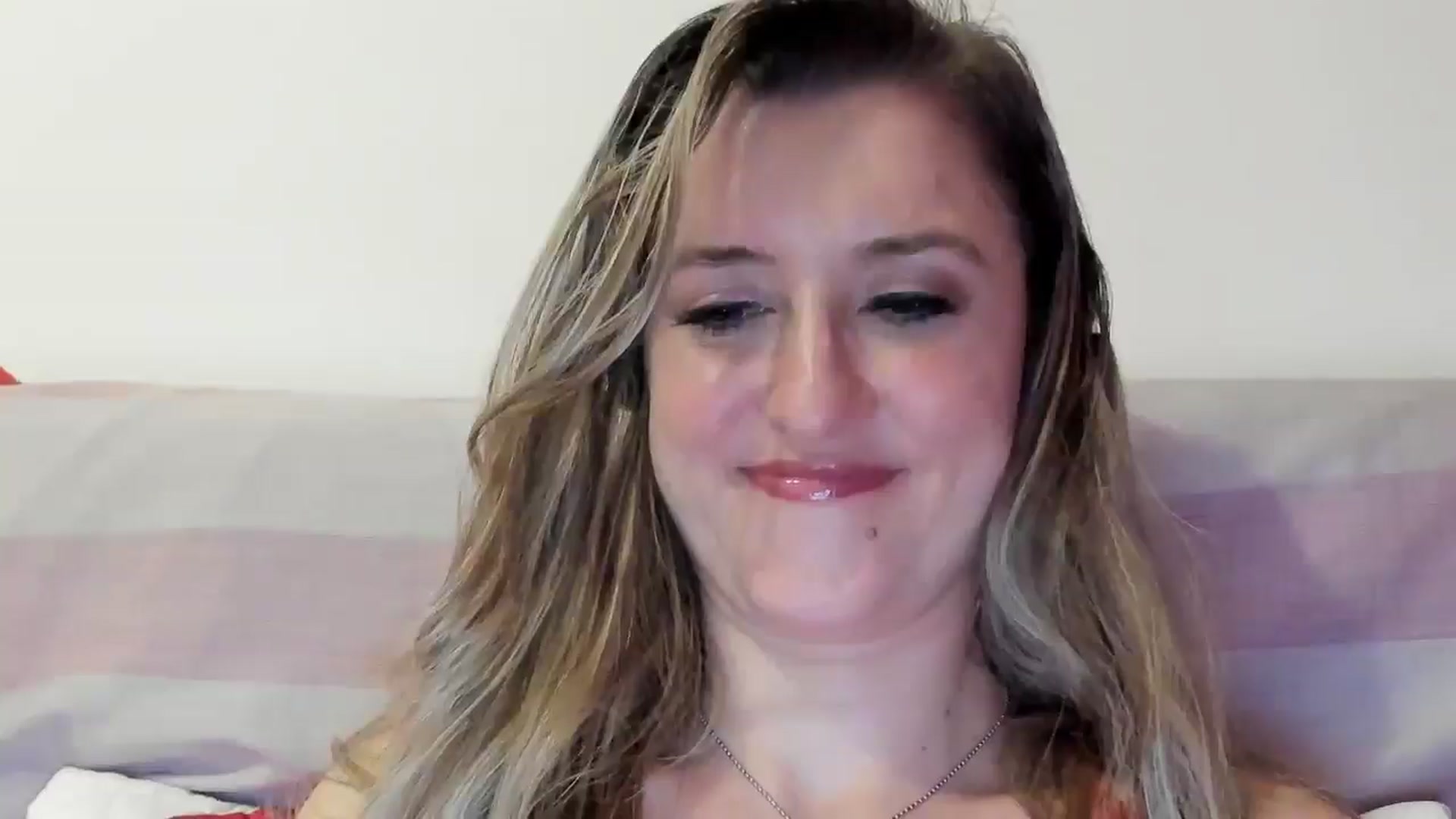 Gallery image thumbnail from BestDream's myfreecams stream on, 10/28/2025, 23:16 image 16 of 20