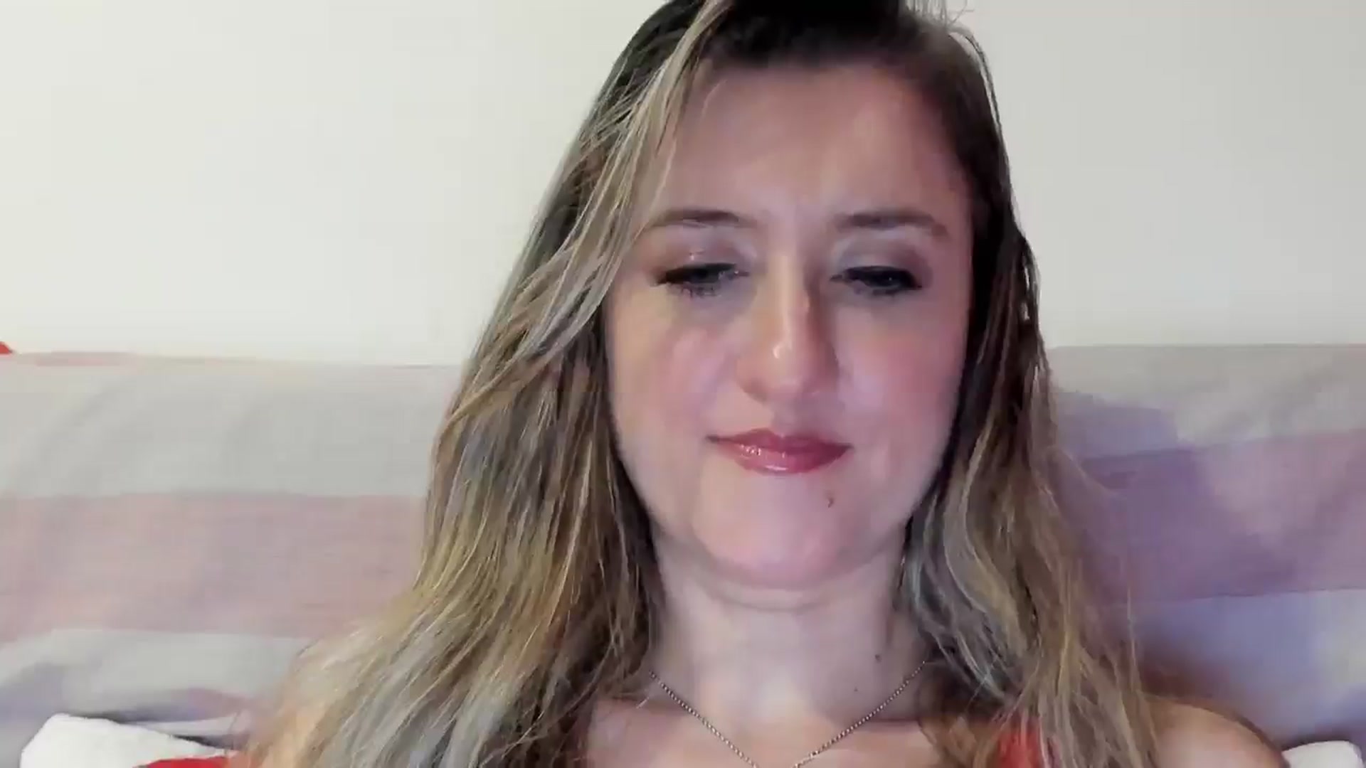 Gallery image thumbnail from BestDream's myfreecams stream on, 10/28/2025, 23:16 image 17 of 20
