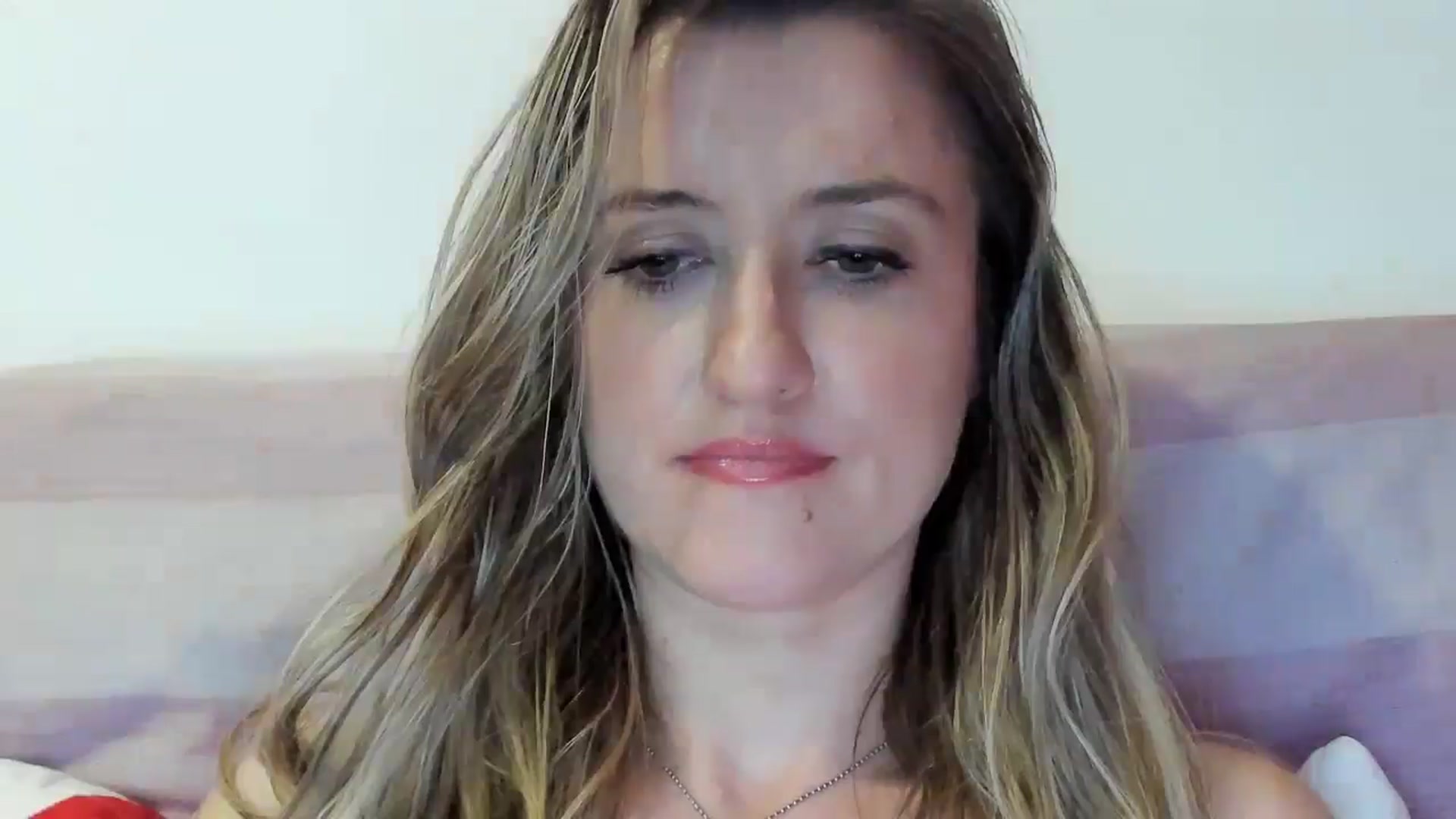 Gallery image thumbnail from BestDream's myfreecams stream on, 10/29/2025, 23:01 image 9 of 20
