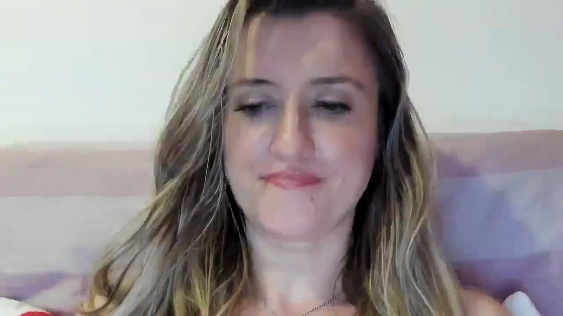 Gallery image thumbnail from BestDream's myfreecams stream on, 10/29/2025, 23:01 image 8 of 20