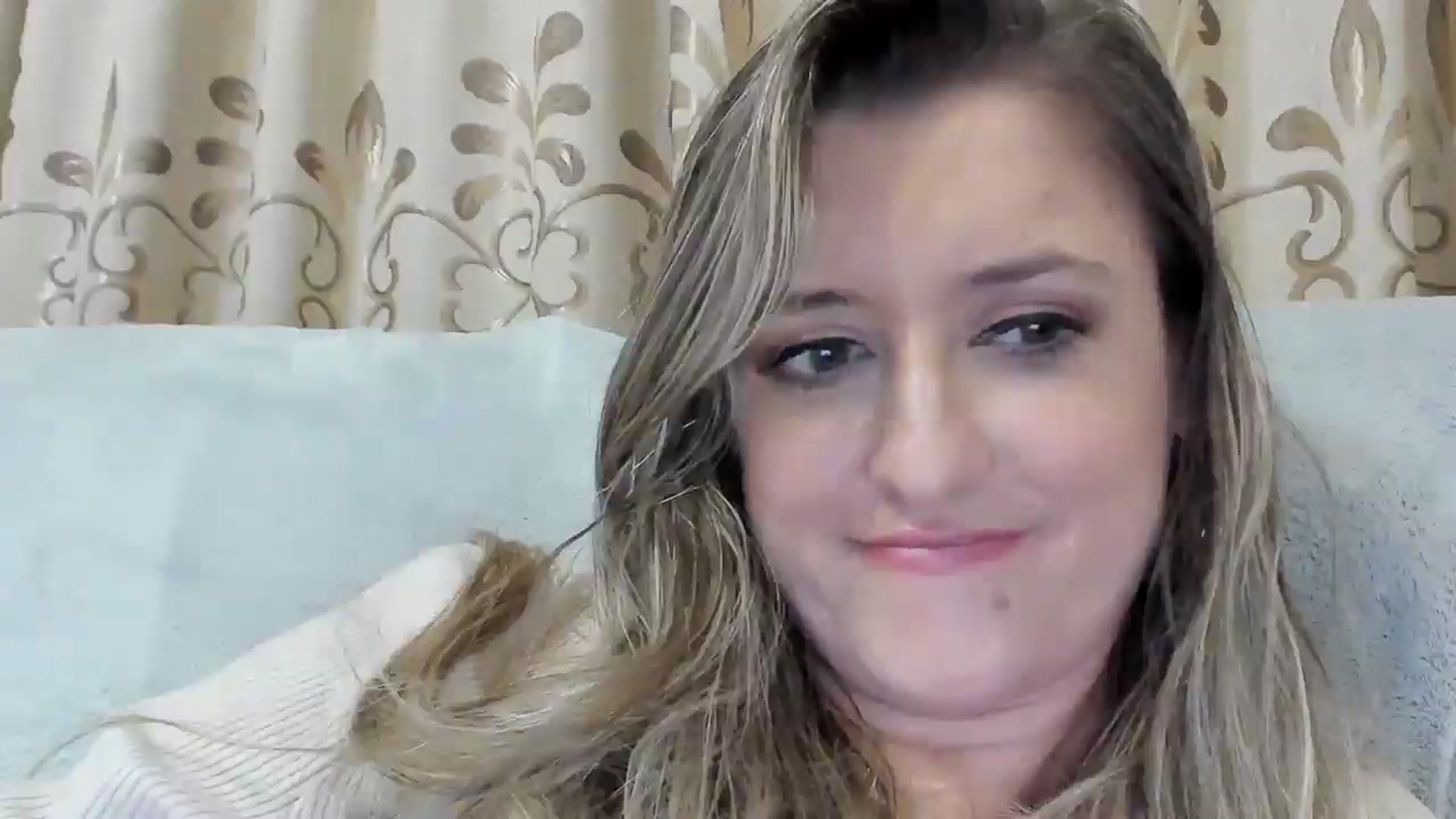 Gallery image thumbnail from BestDream's myfreecams stream on, 10/31/2025, 22:59 image 15 of 20