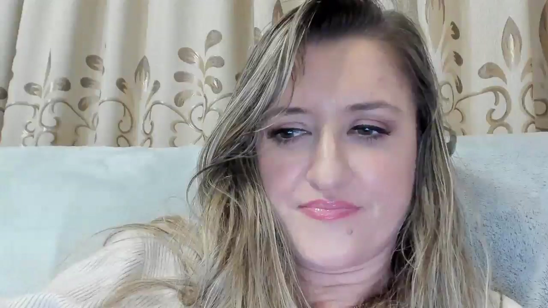 Gallery image thumbnail from BestDream's myfreecams stream on, 11/01/2025, 01:05 image 6 of 20