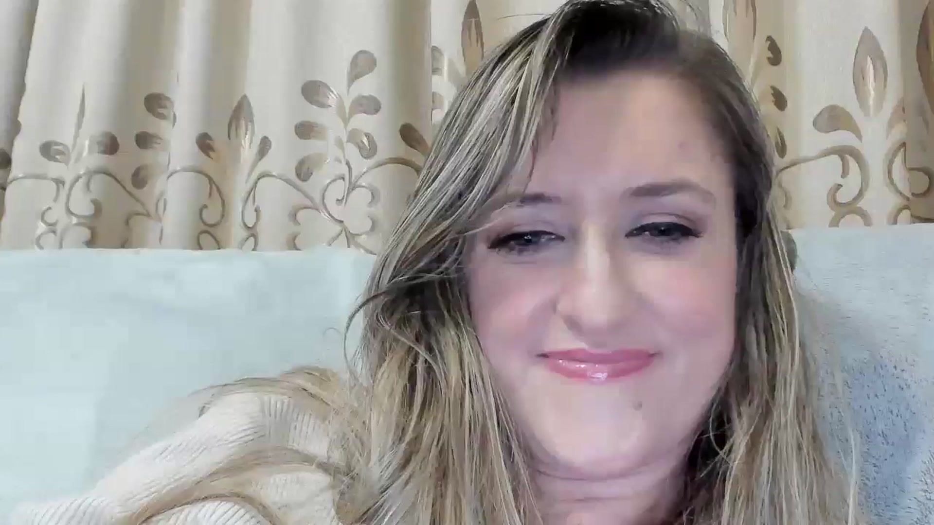 Gallery image thumbnail from BestDream's myfreecams stream on, 11/01/2025, 01:05 image 4 of 20