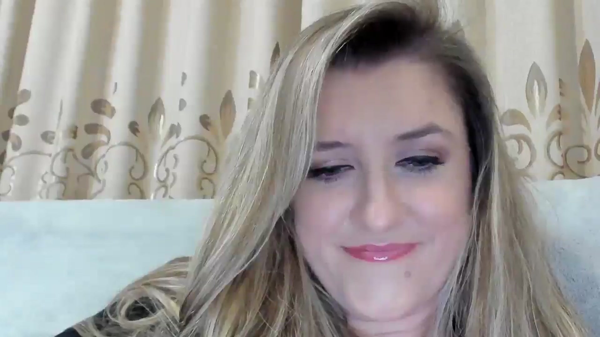 Gallery image thumbnail from BestDream's myfreecams stream on, 11/02/2025, 01:09 image 9 of 20