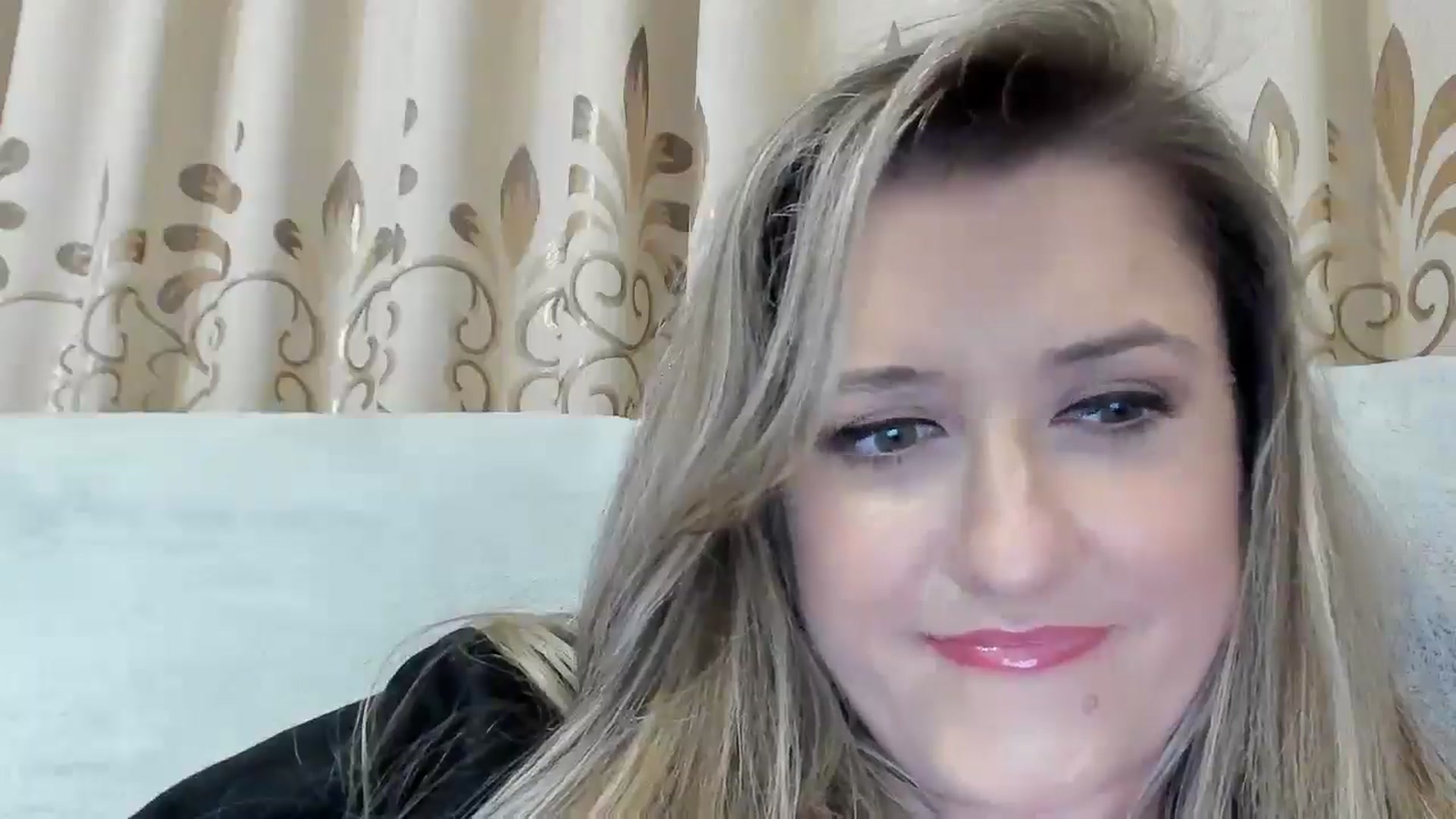 Gallery image thumbnail from BestDream's myfreecams stream on, 11/02/2025, 01:09 image 14 of 20