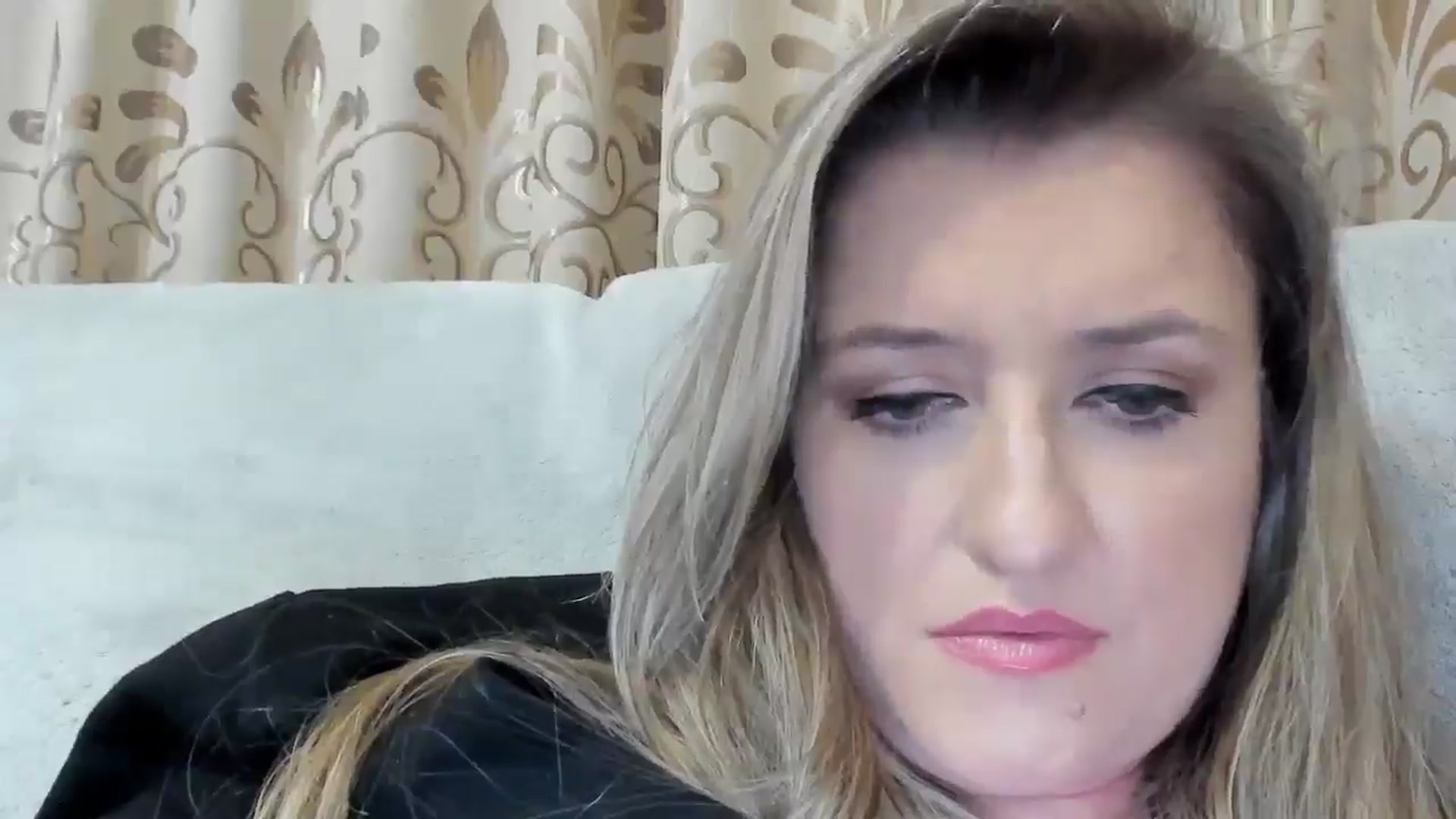 Gallery image thumbnail from BestDream's myfreecams stream on, 11/02/2025, 03:18 image 5 of 20
