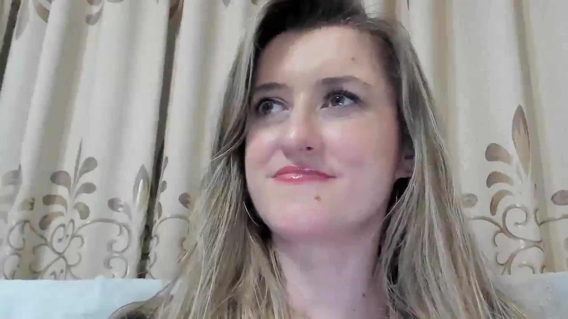 Gallery image thumbnail from BestDream's myfreecams stream on, 11/02/2025, 22:52 image 3 of 20