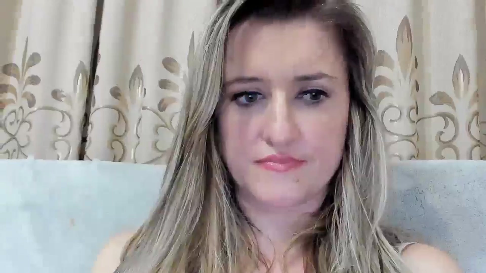 Gallery image thumbnail from BestDream's myfreecams stream on, 11/03/2025, 24:27 image 13 of 20