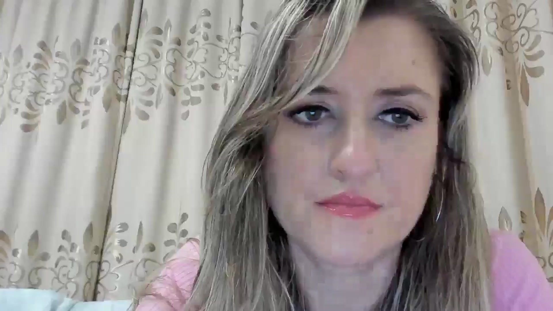 Gallery image thumbnail from BestDream's myfreecams stream on, 11/03/2025, 23:24 image 3 of 20