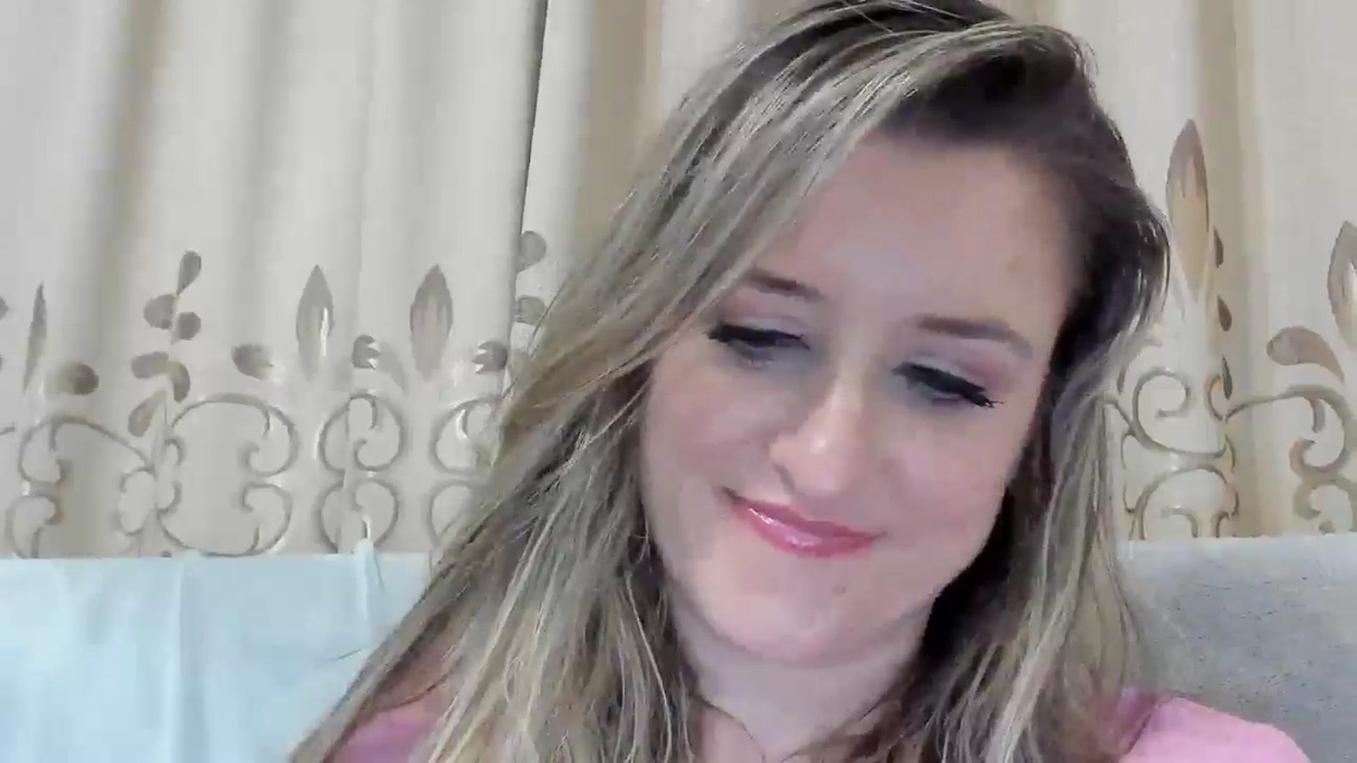 Gallery image thumbnail from BestDream's myfreecams stream on, 11/04/2025, 24:00 image 8 of 20