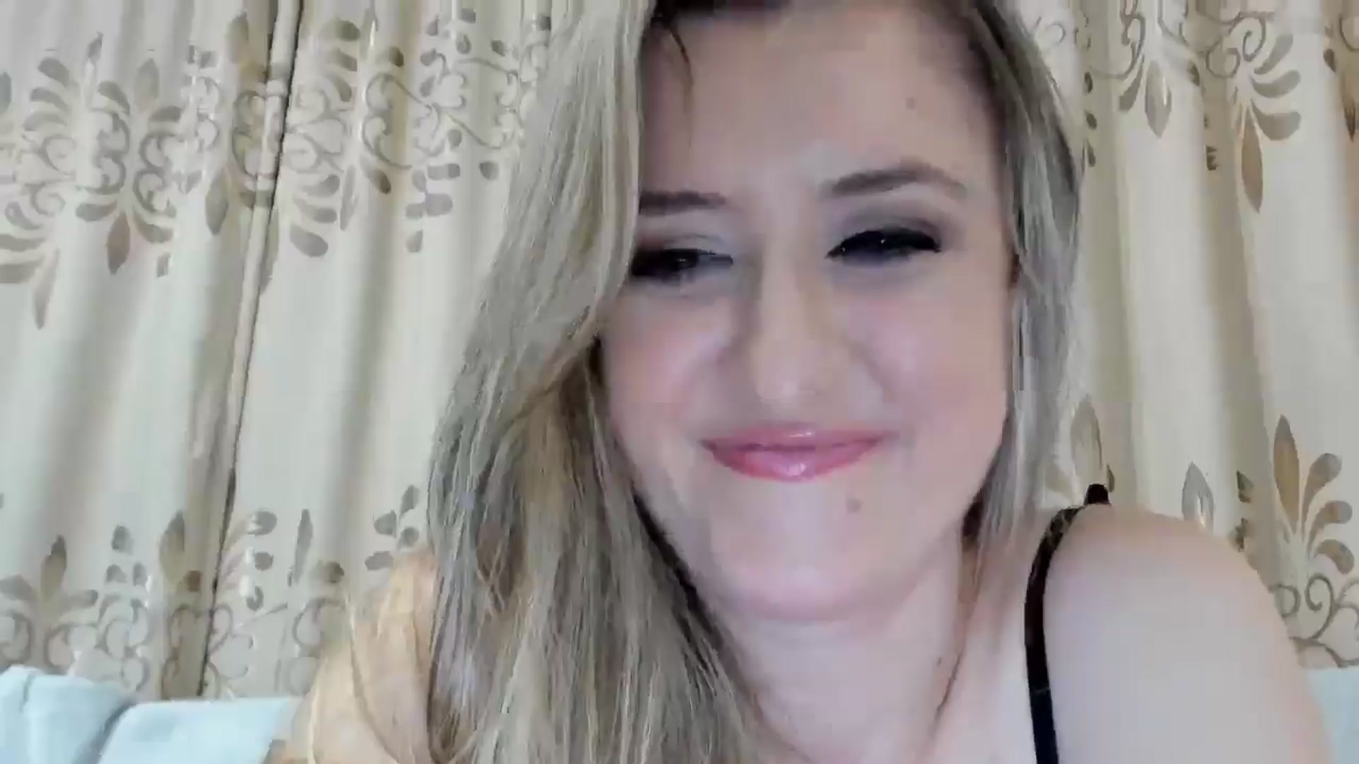 Gallery image thumbnail from BestDream's myfreecams stream on, 11/04/2025, 22:27 image 20 of 20